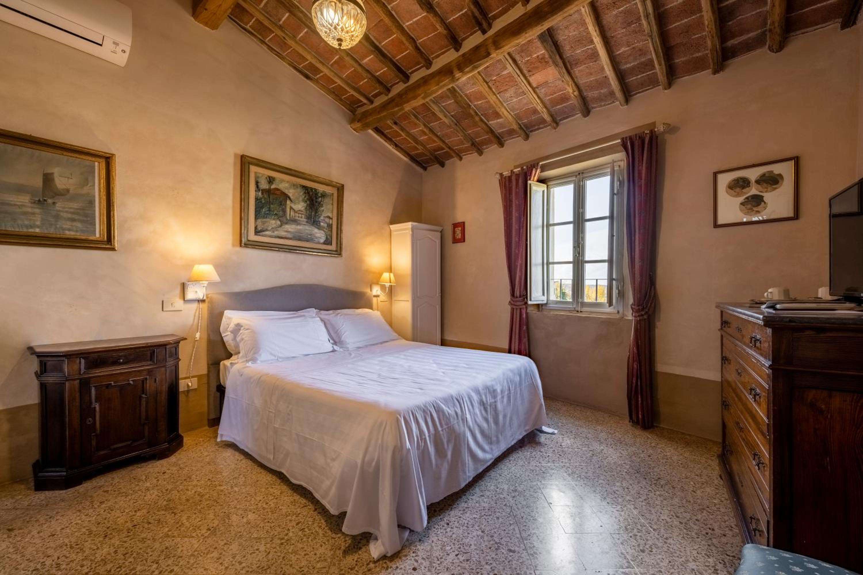 Double or Twin Room photo 3