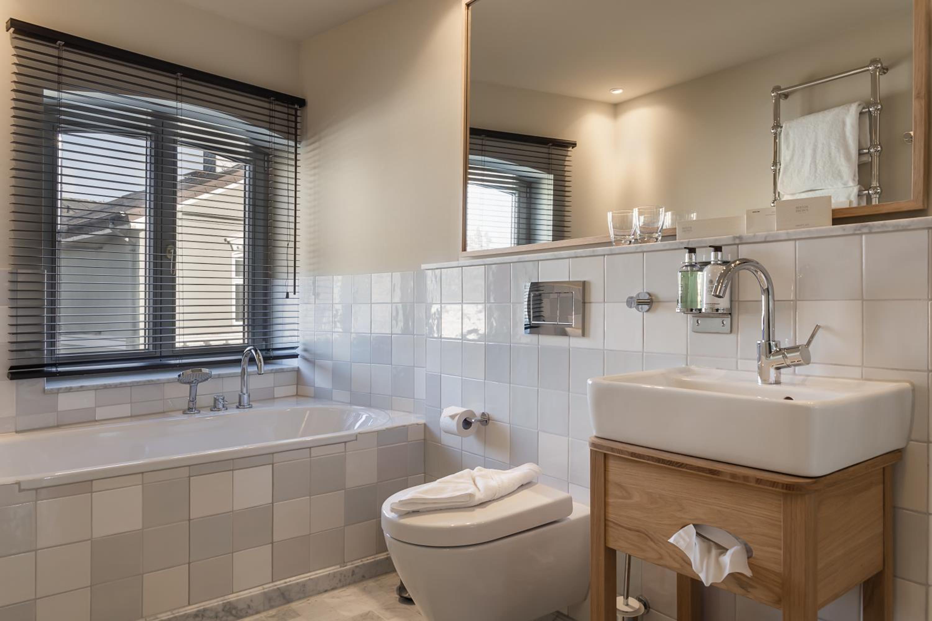 Deluxe Double Room with Bath