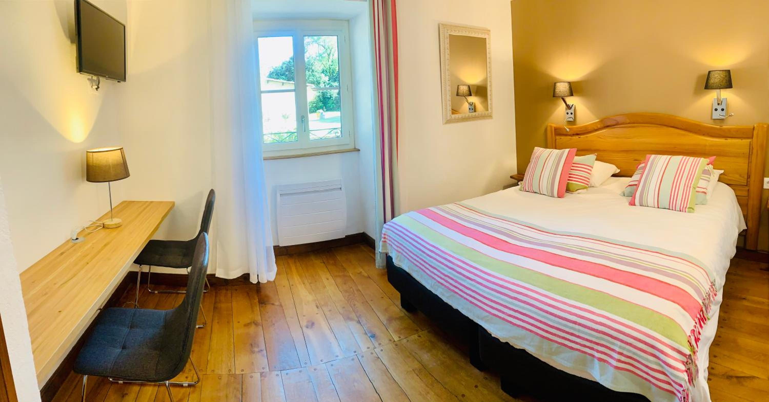 Double Room - Photo 2