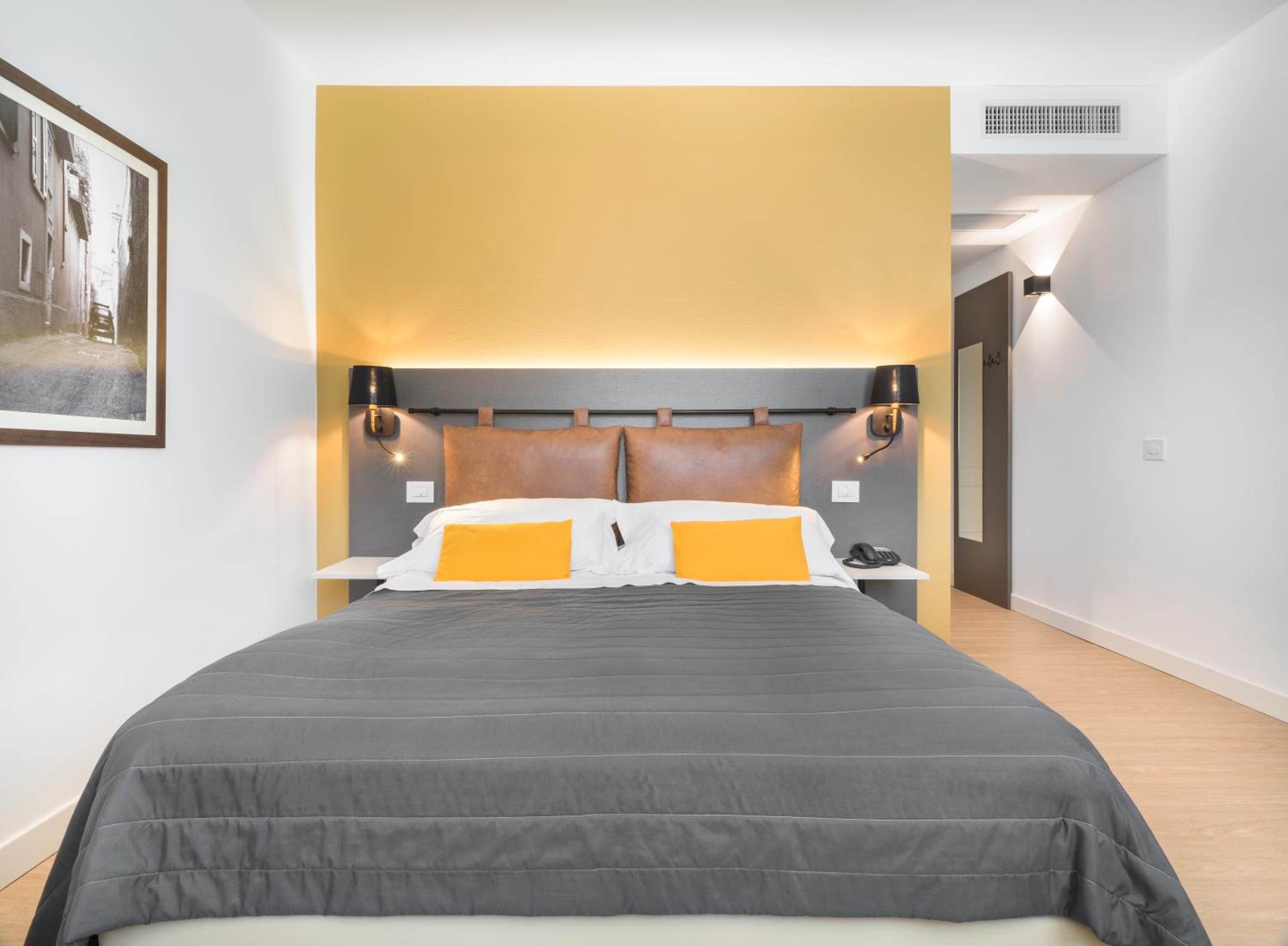 Standard Double Room - Photo 5