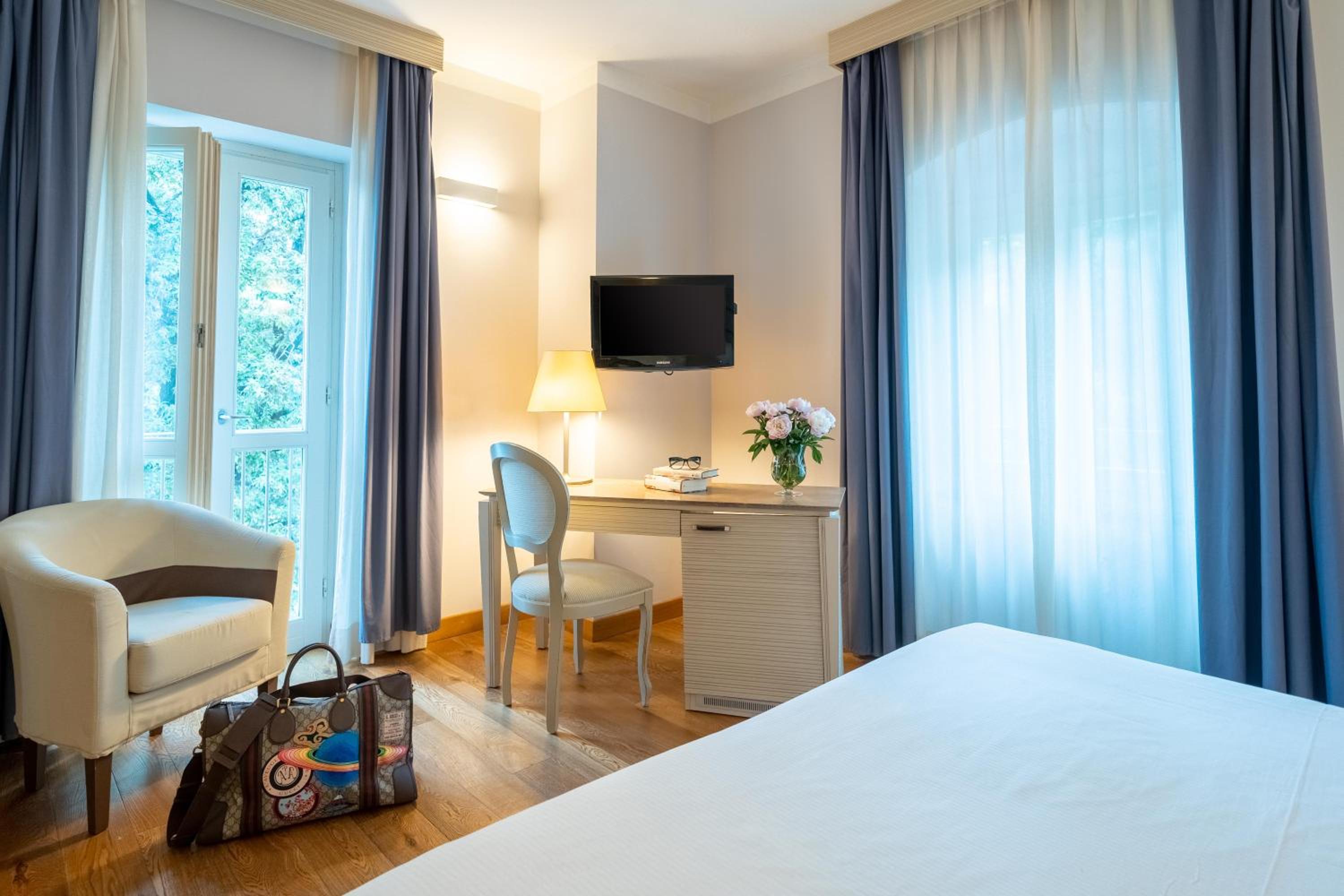 Classic Double Room - Photo 8