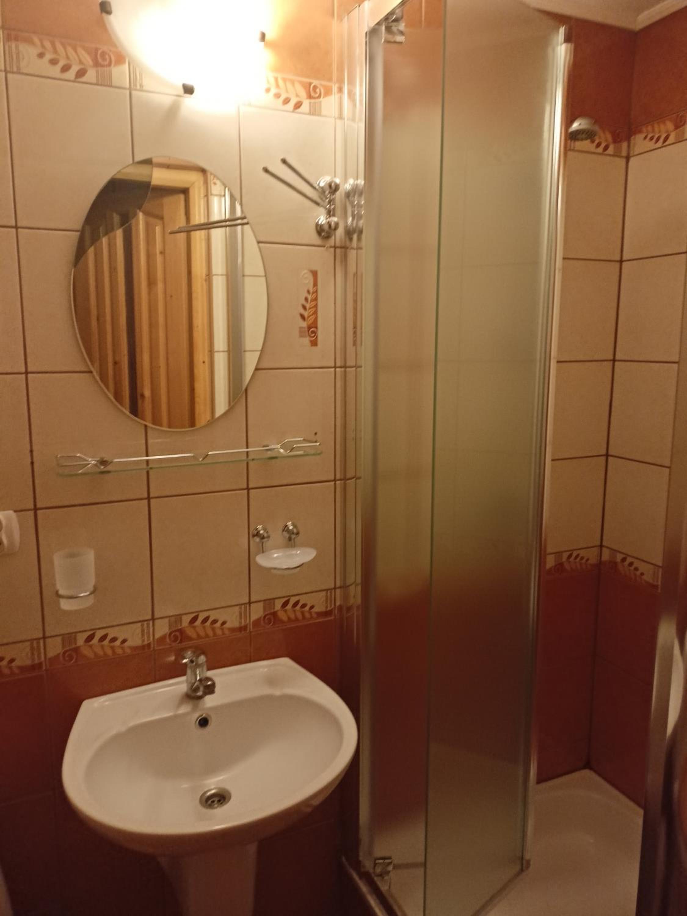 Double or Twin Room - Photo 3