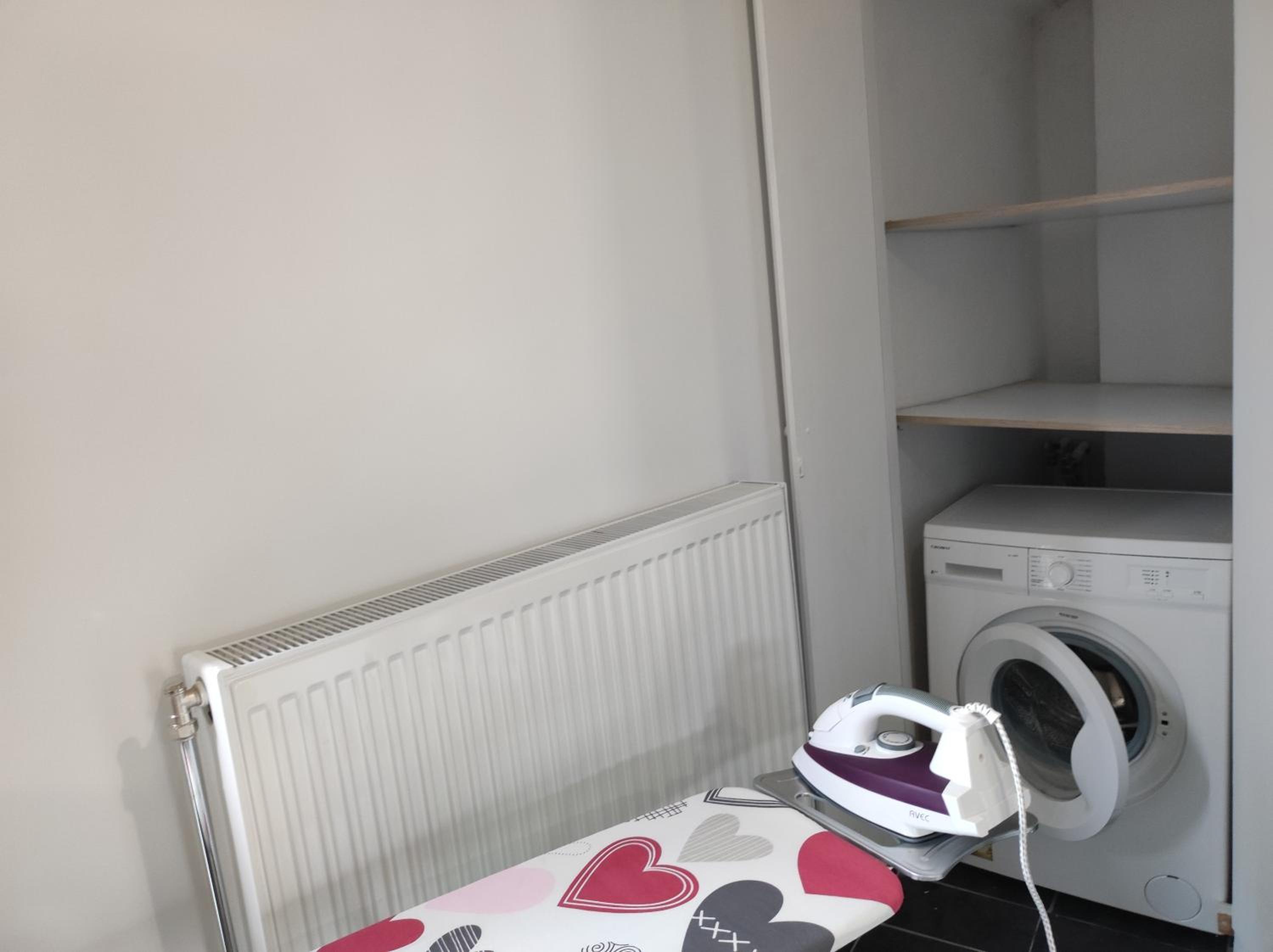 One-Bedroom Apartment - Photo 25