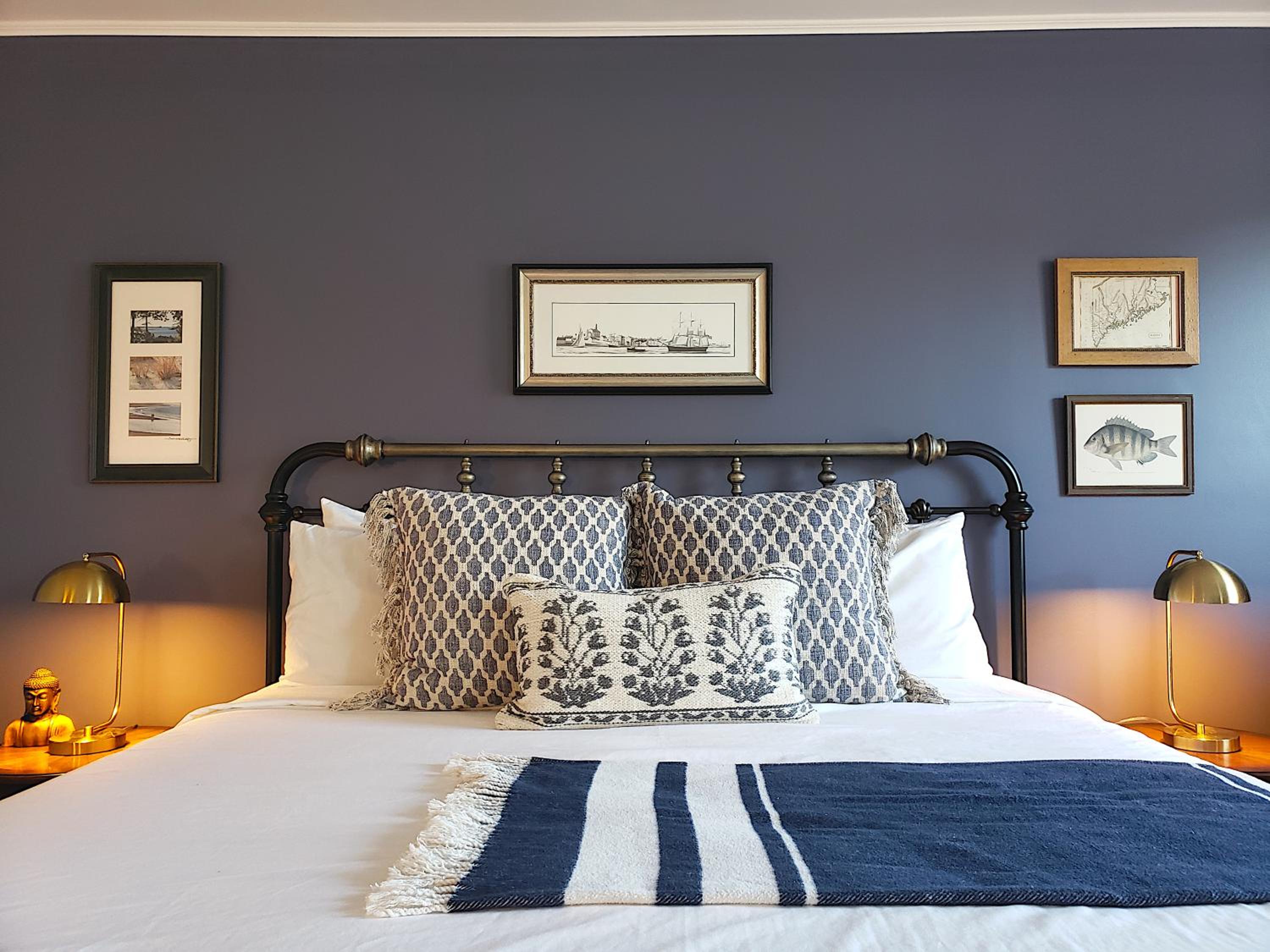Deluxe King Room photo 1