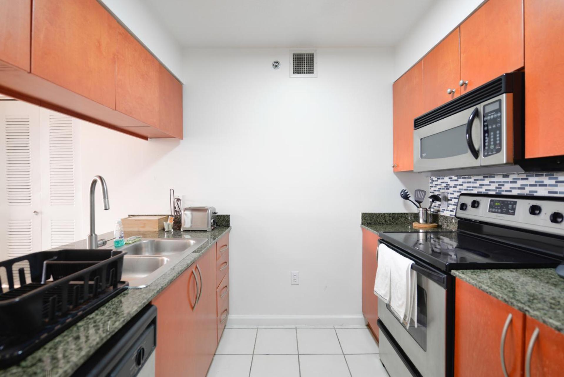 Three-Bedroom Apartment photo 3