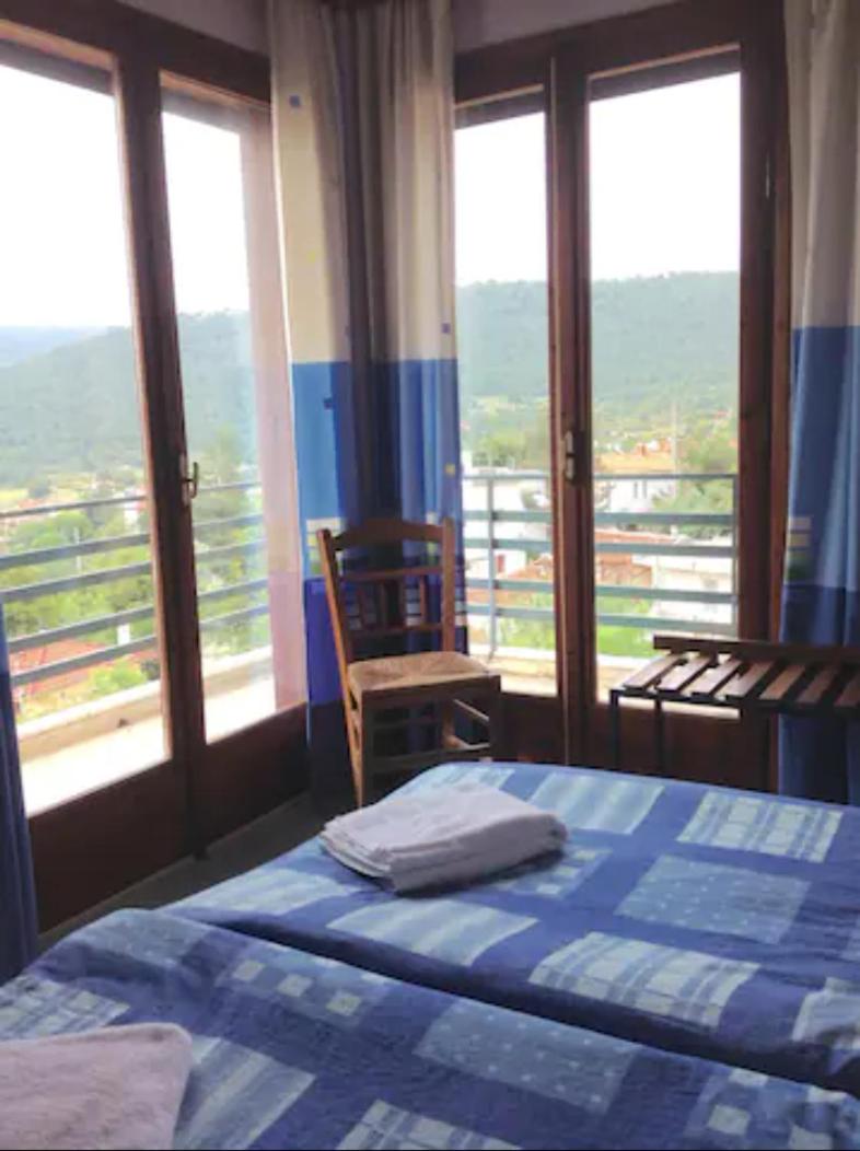 Double or Twin Room with Mountain View - Photo 6