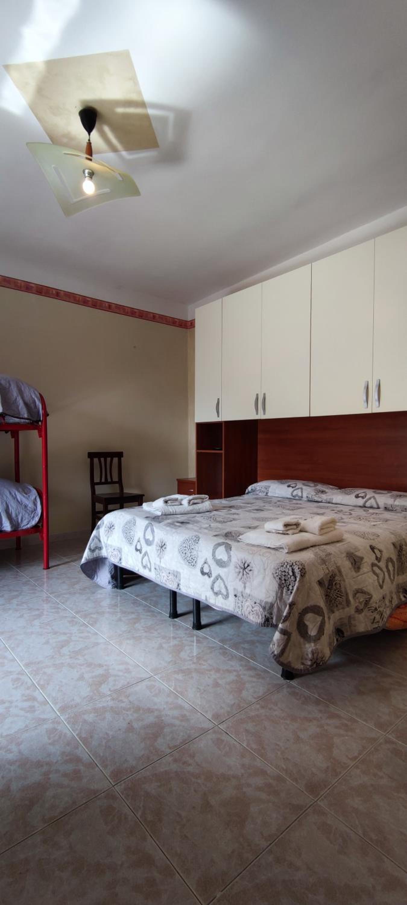 Quadruple Room with Balcony - Photo 3