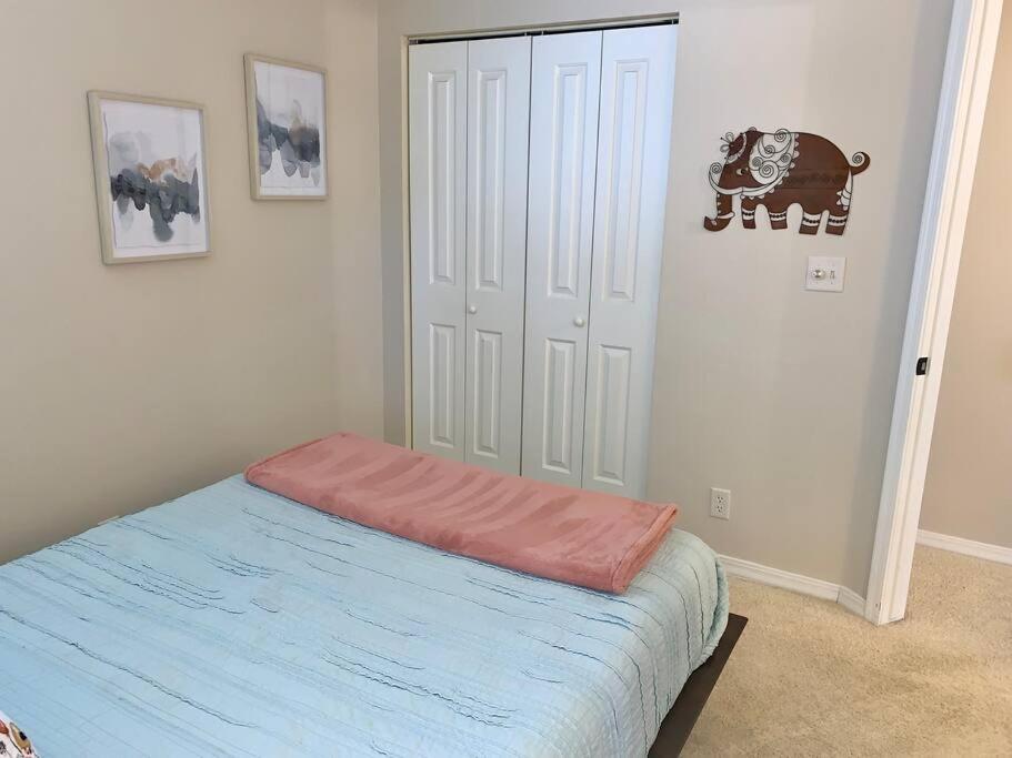 Two-Bedroom House - Photo 1