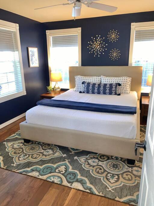 Two-Bedroom House - Photo 7