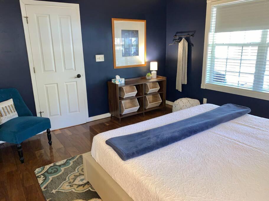 Two-Bedroom House - Photo 9