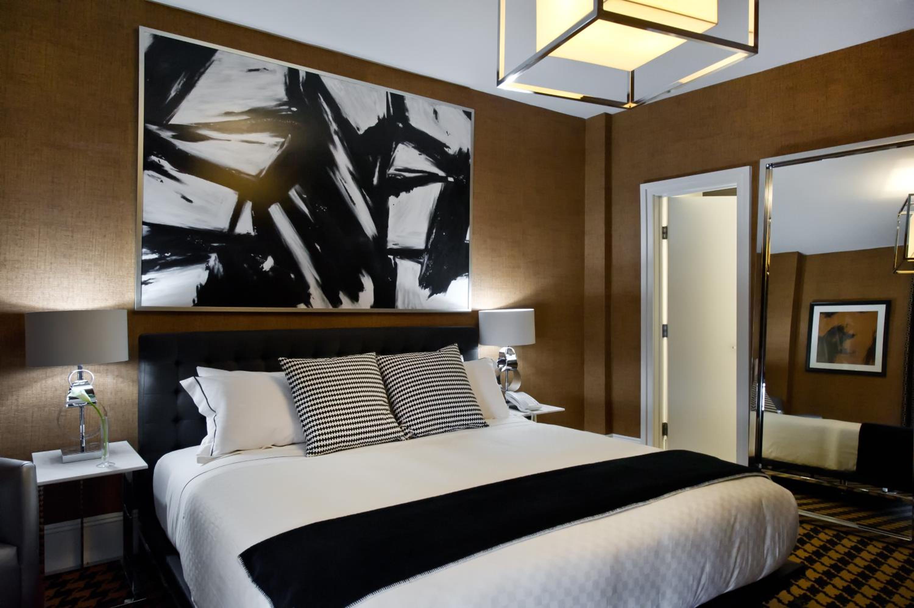 Deluxe King Room - Photo 6