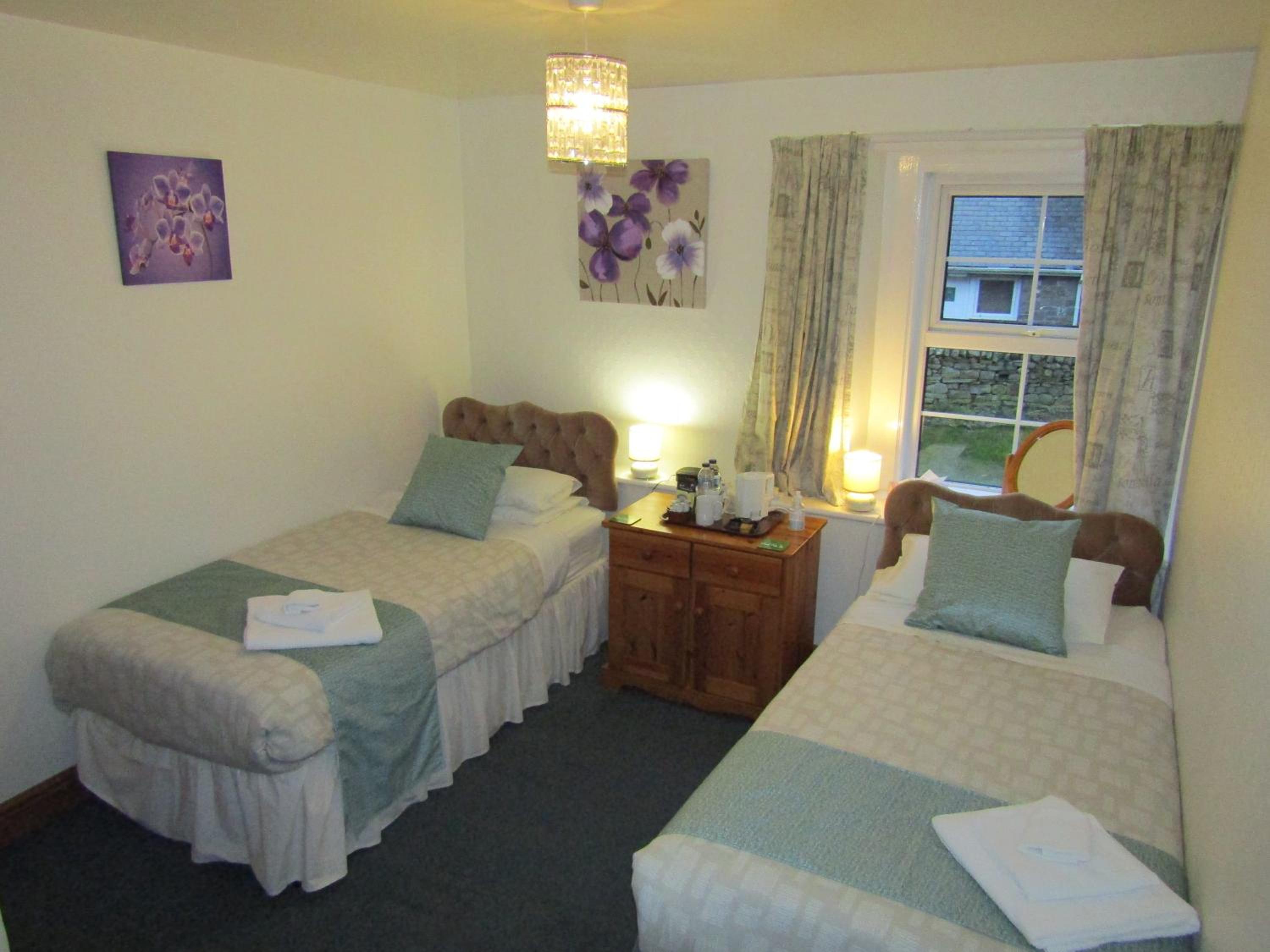 Standard Twin Room photo 2