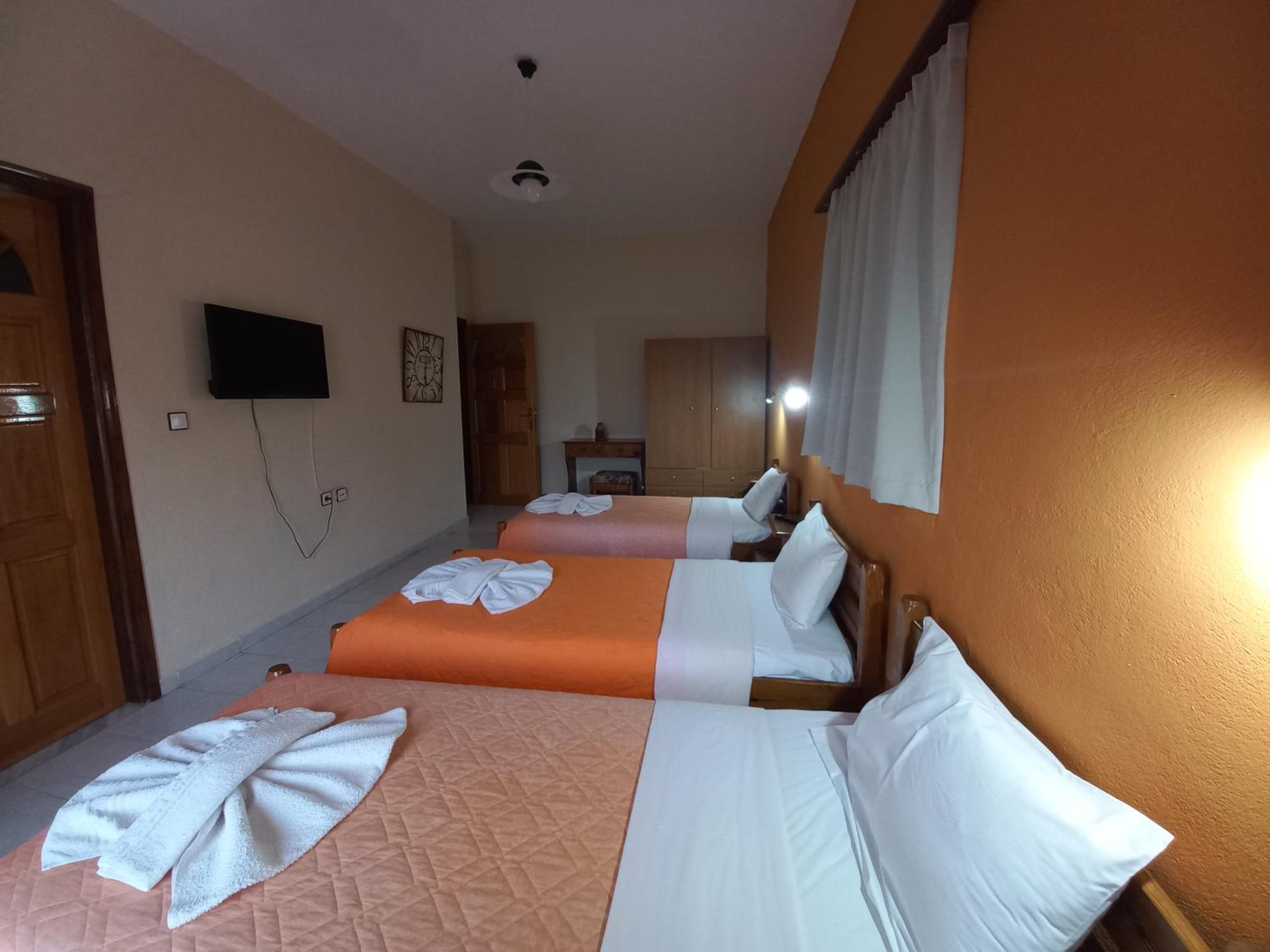 Triple Room photo 2