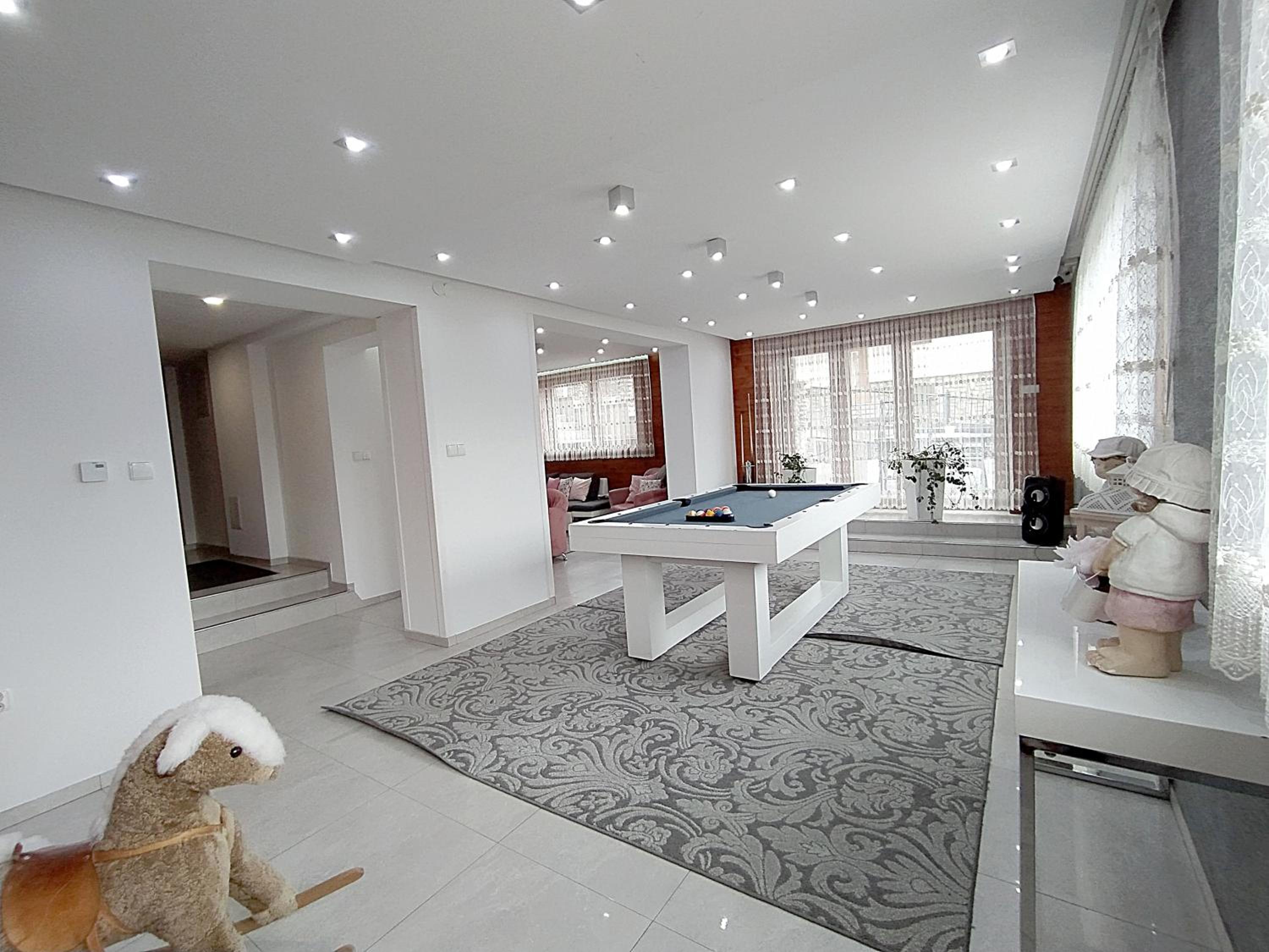 Villa - Photo 26