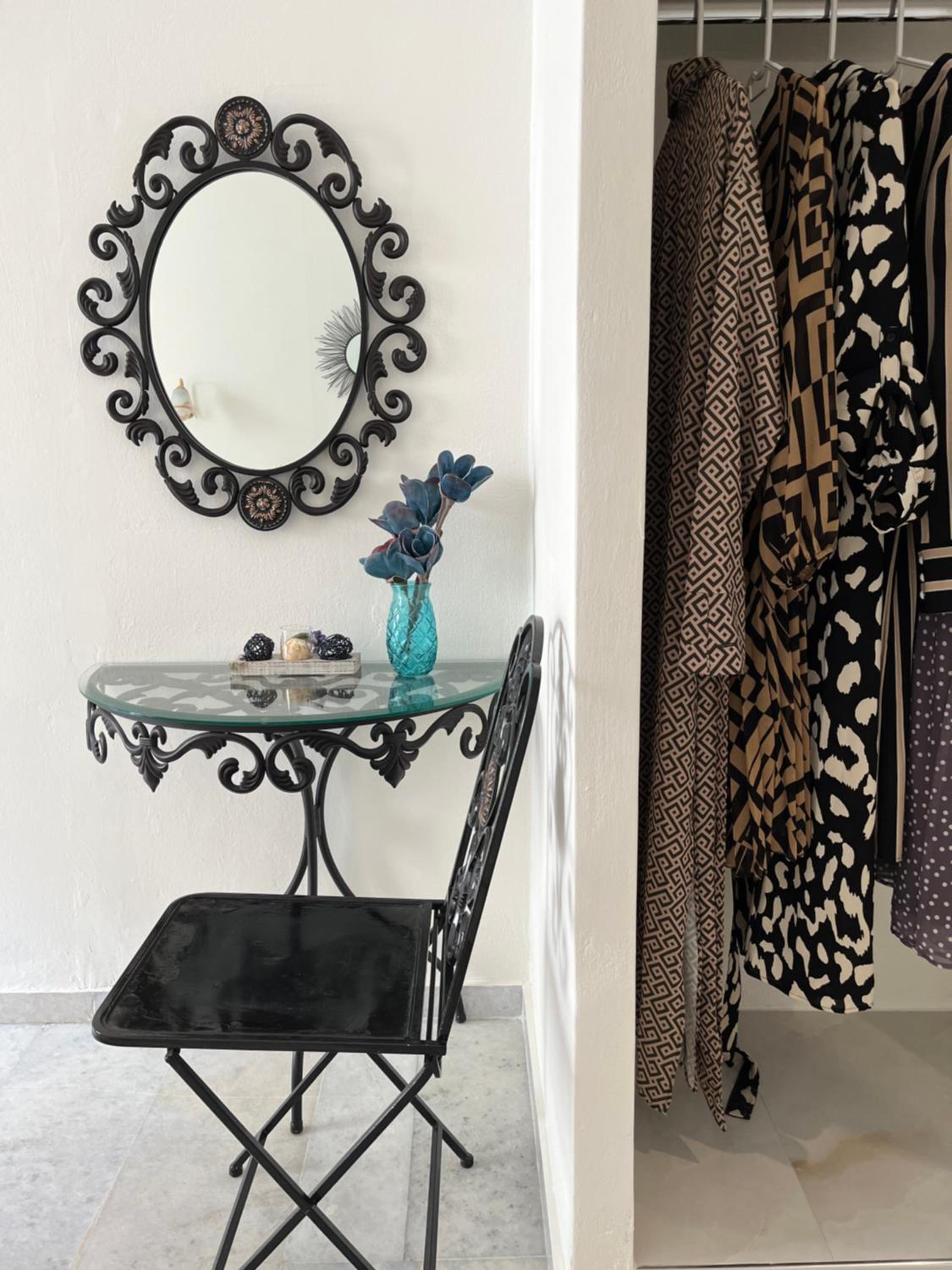 Double or Twin Room - Photo 9