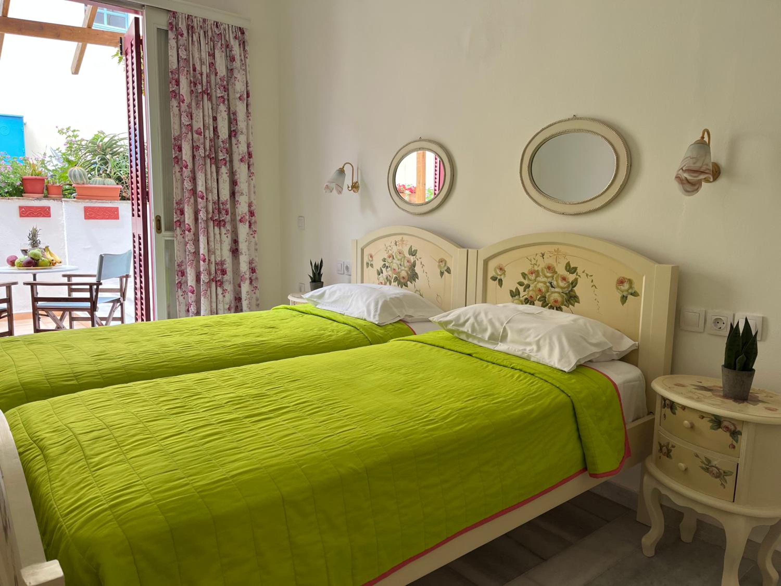 Double or Twin Room - Photo 10