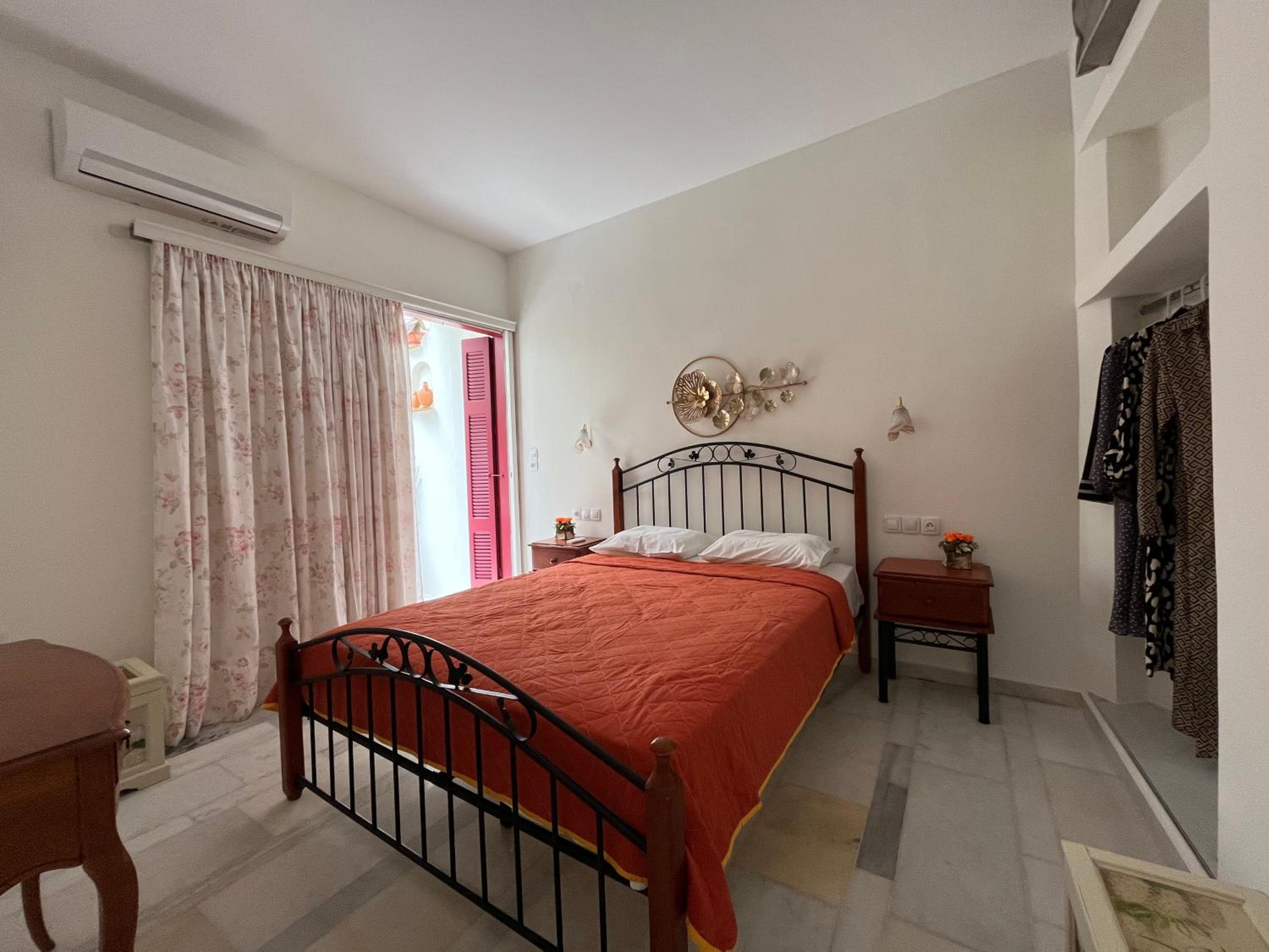 Apartment with Garden View - Photo 4