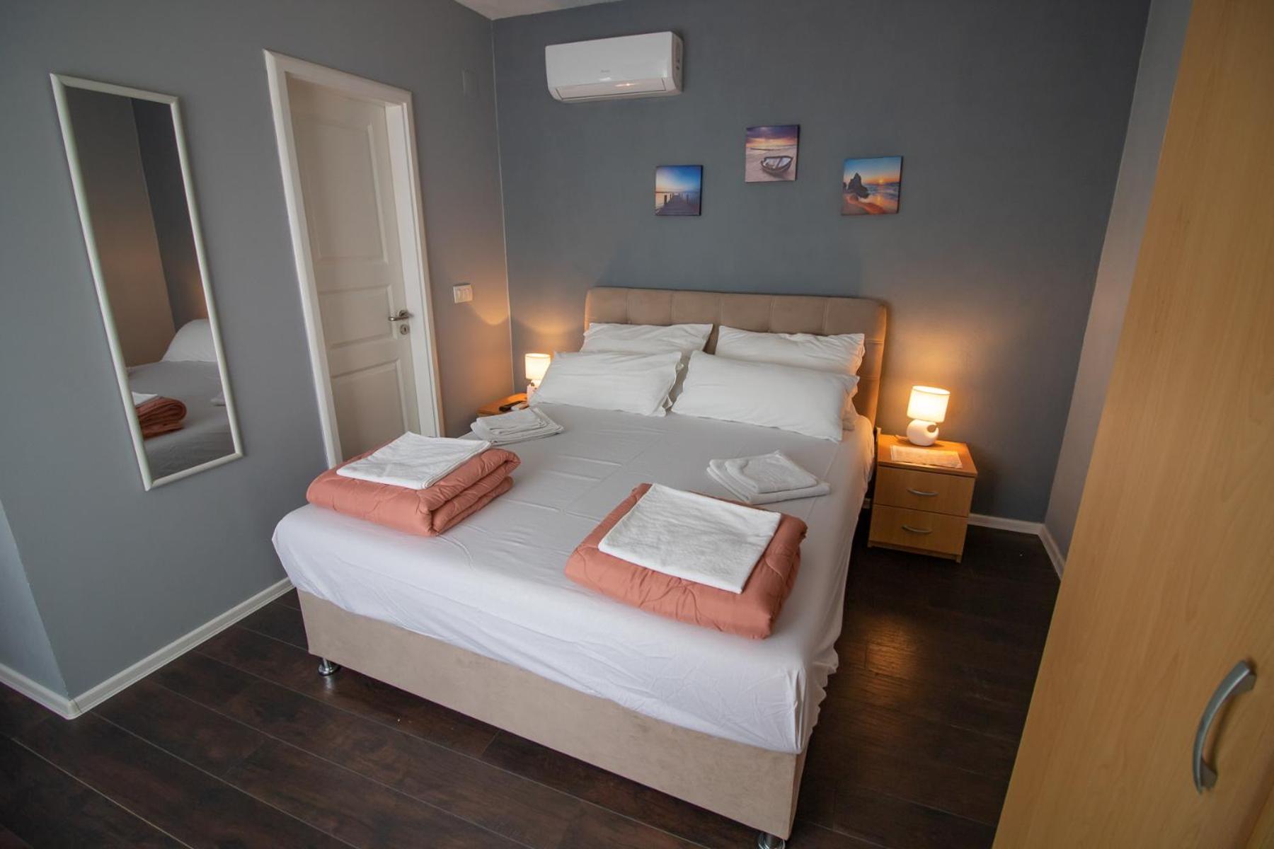 Triple Room with City View