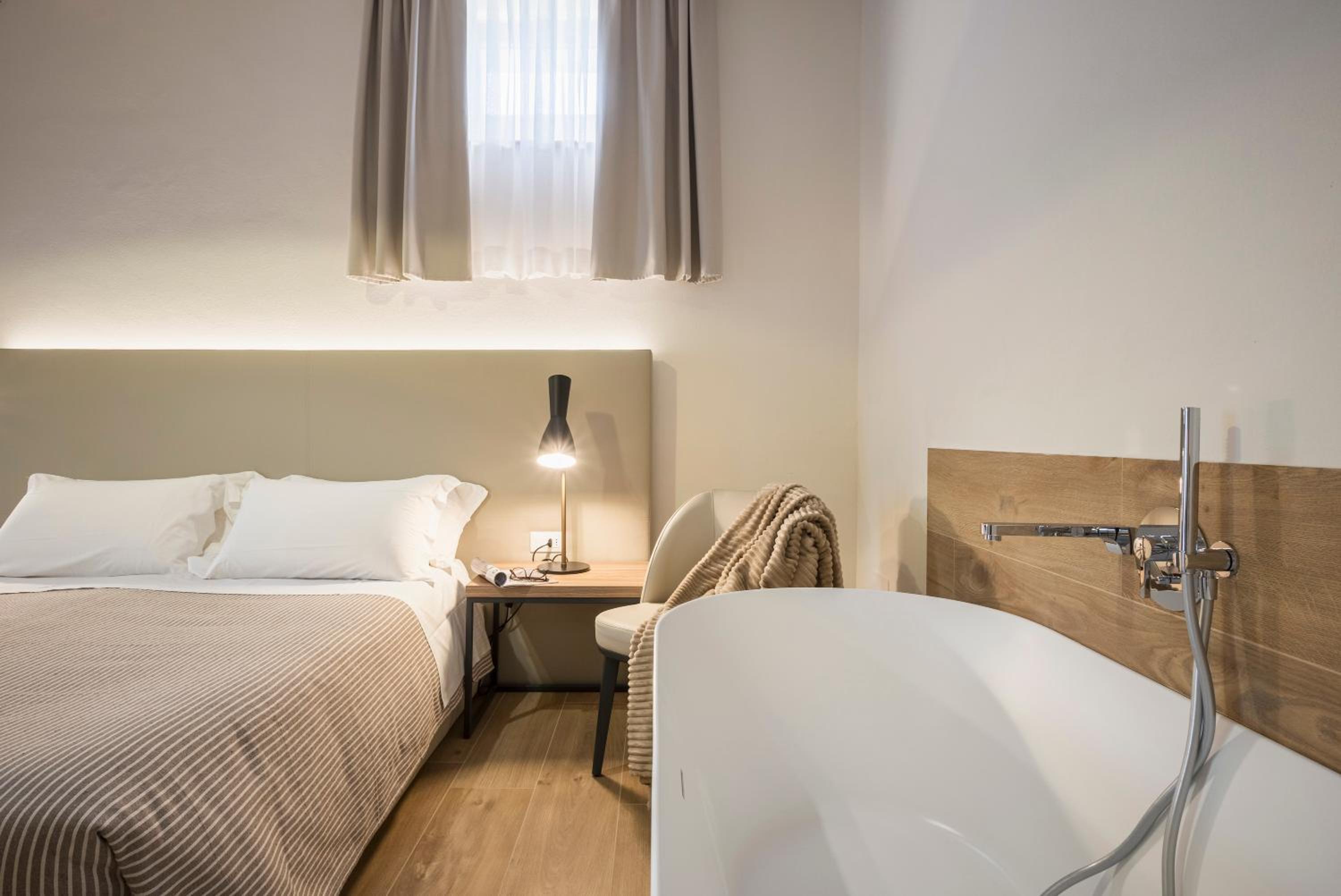 Suite with Sofa Bed