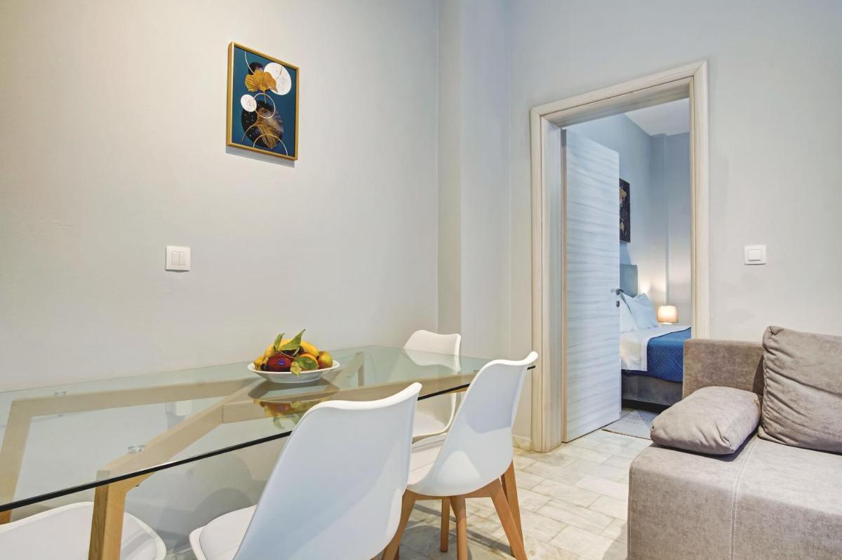 Studio Apartment photo 3