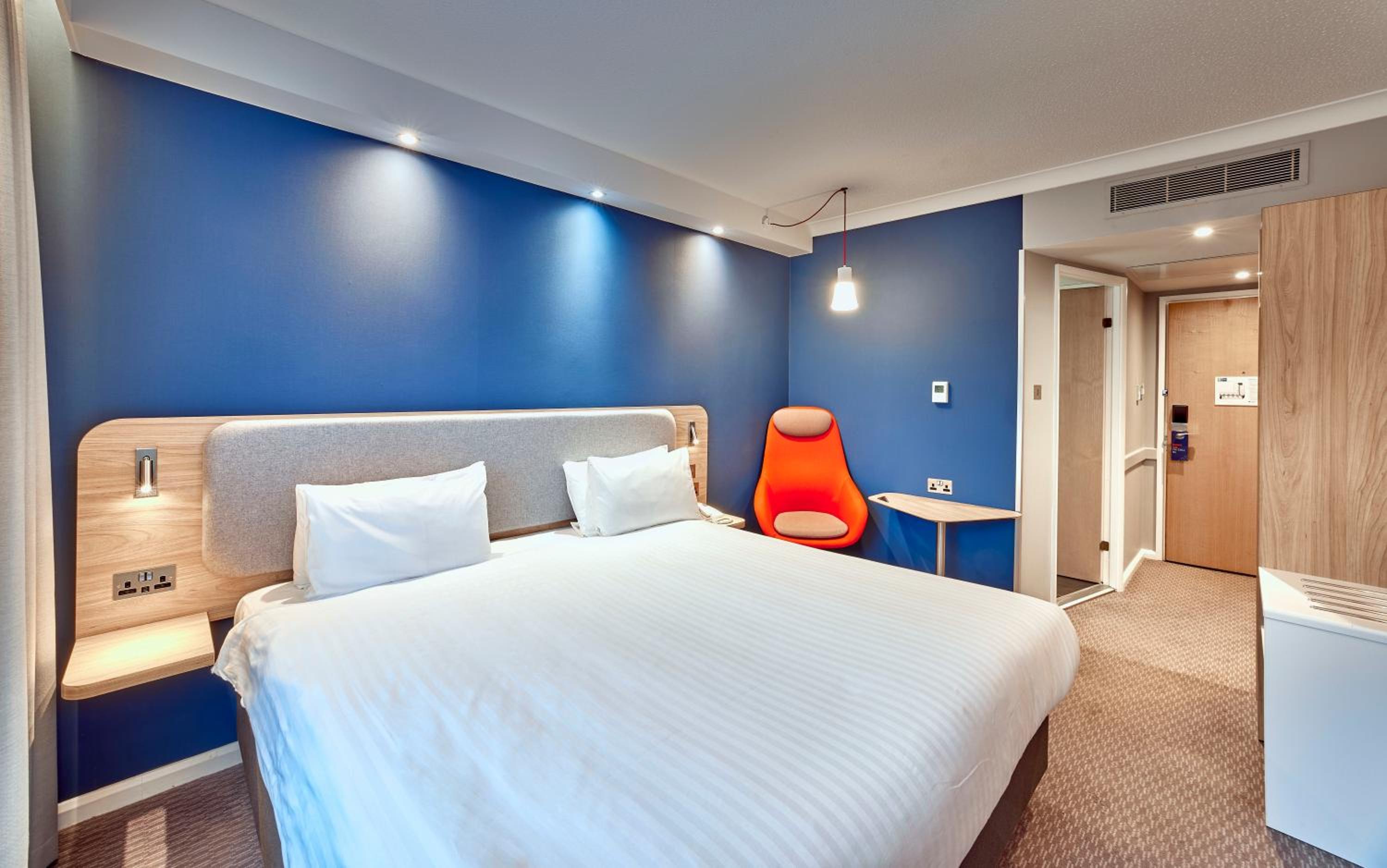 Standard Double Room with Free Hot Breakfast