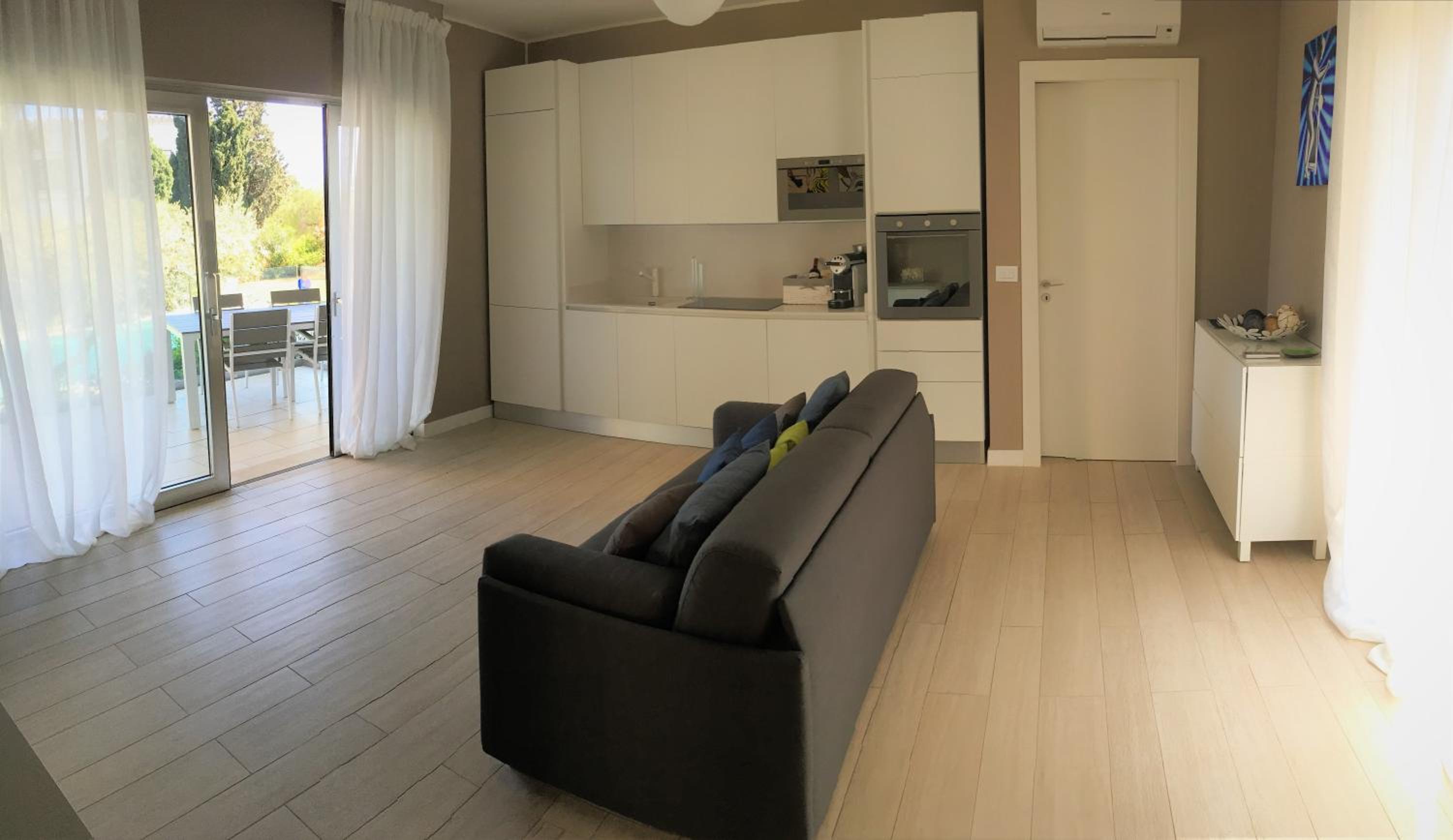 Deluxe Apartment photo 1