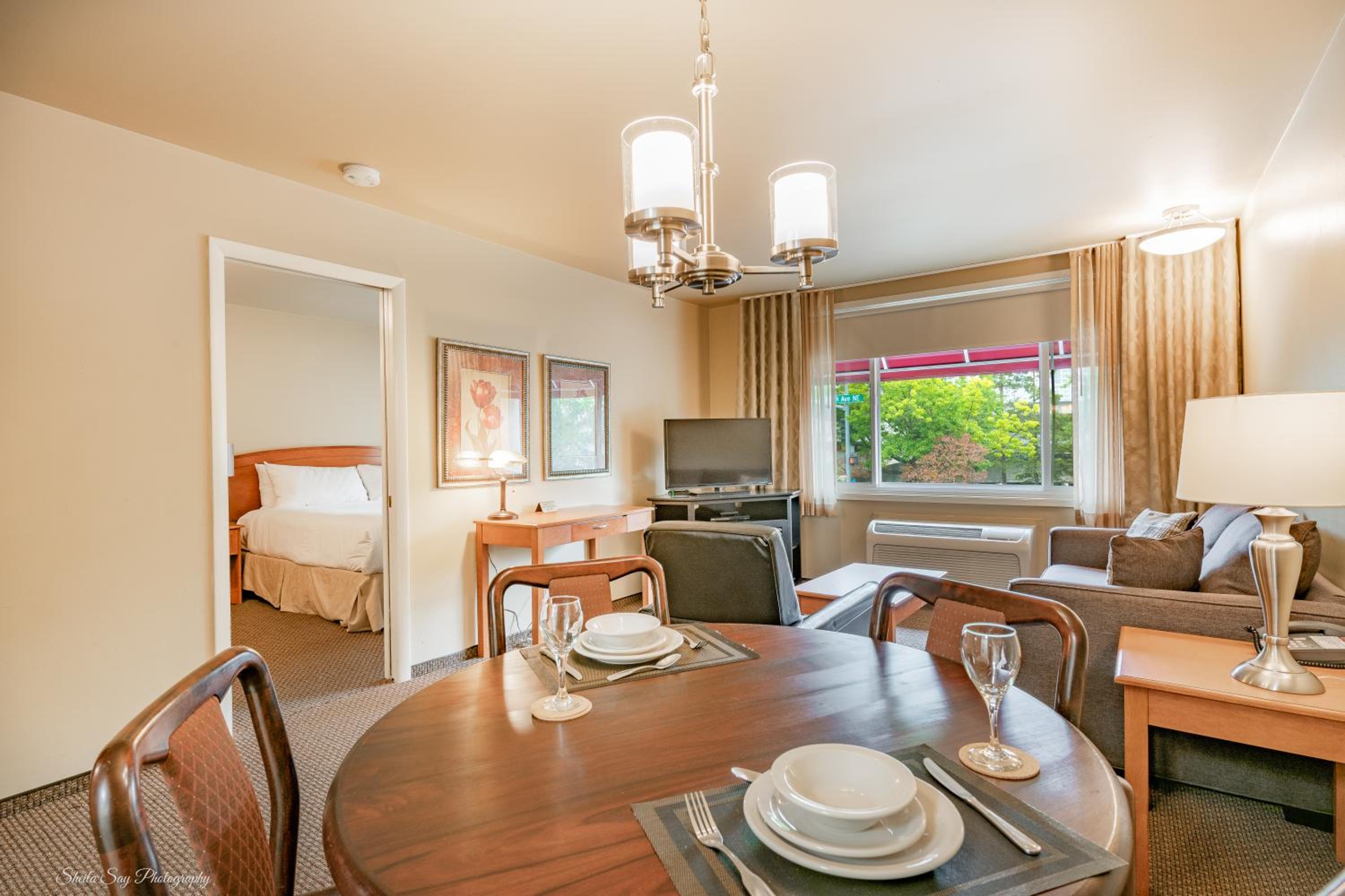 One-Bedroom Suite photo 2