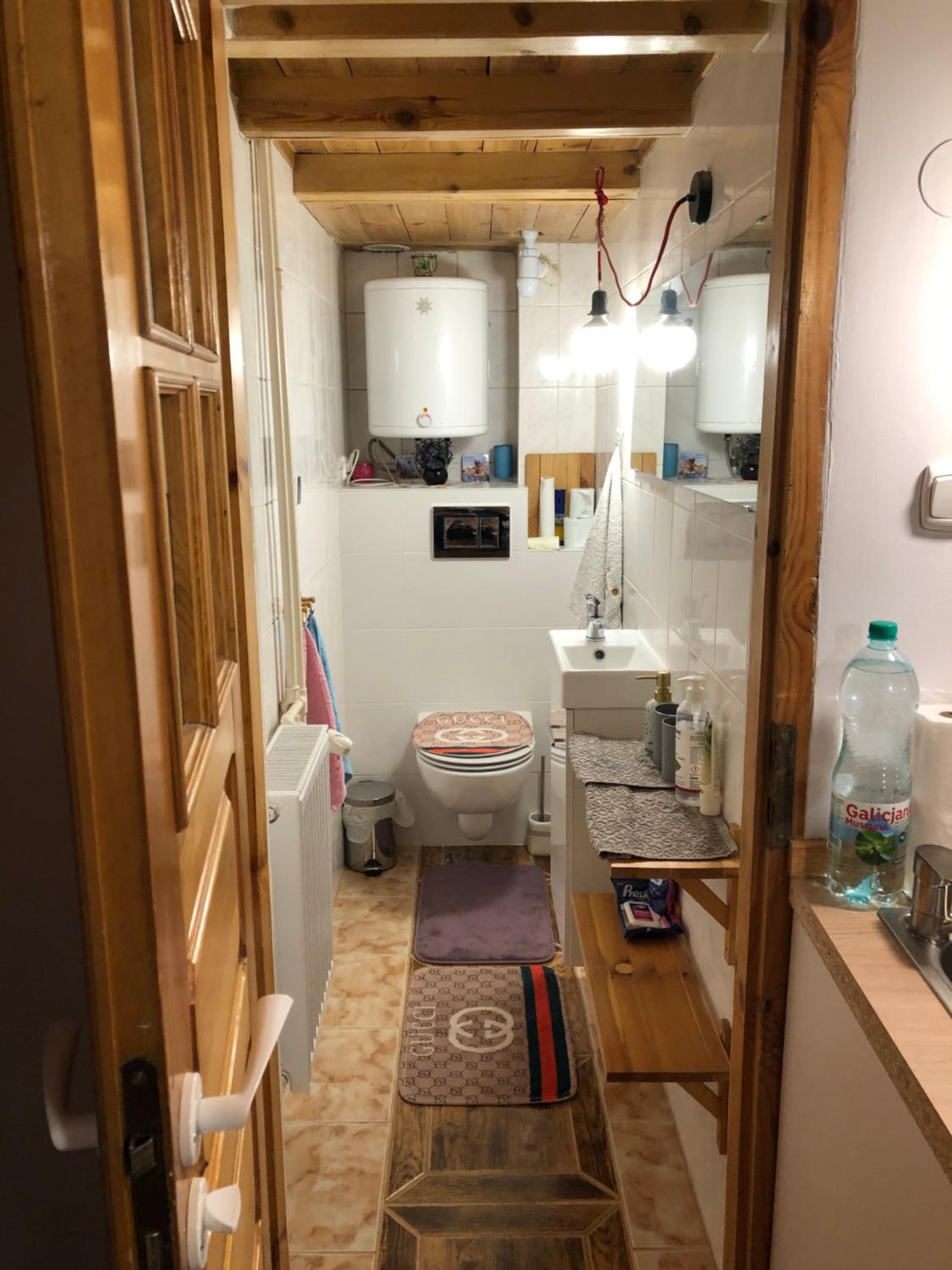 One-Bedroom Apartment - Photo 6