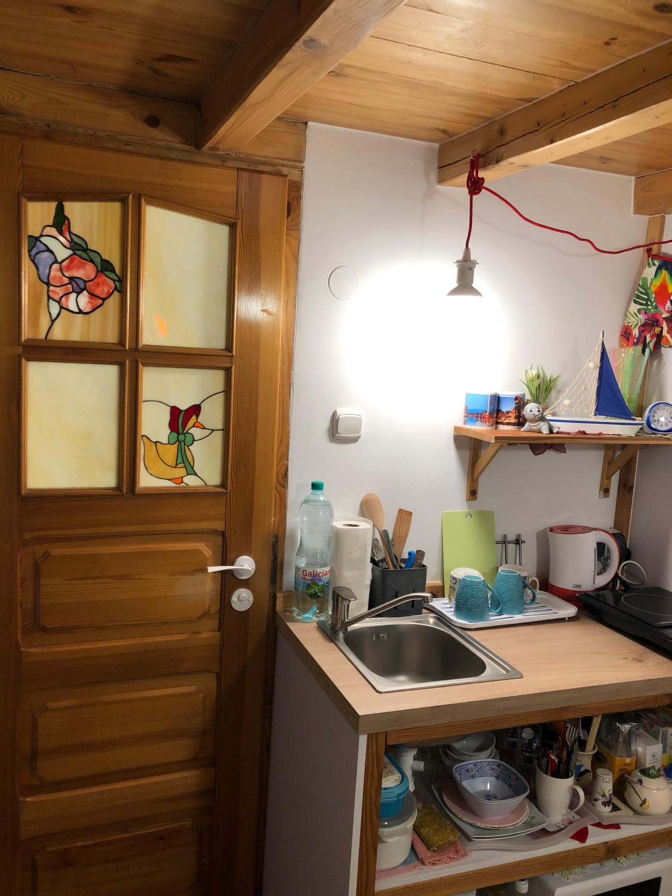 One-Bedroom Apartment - Photo 8