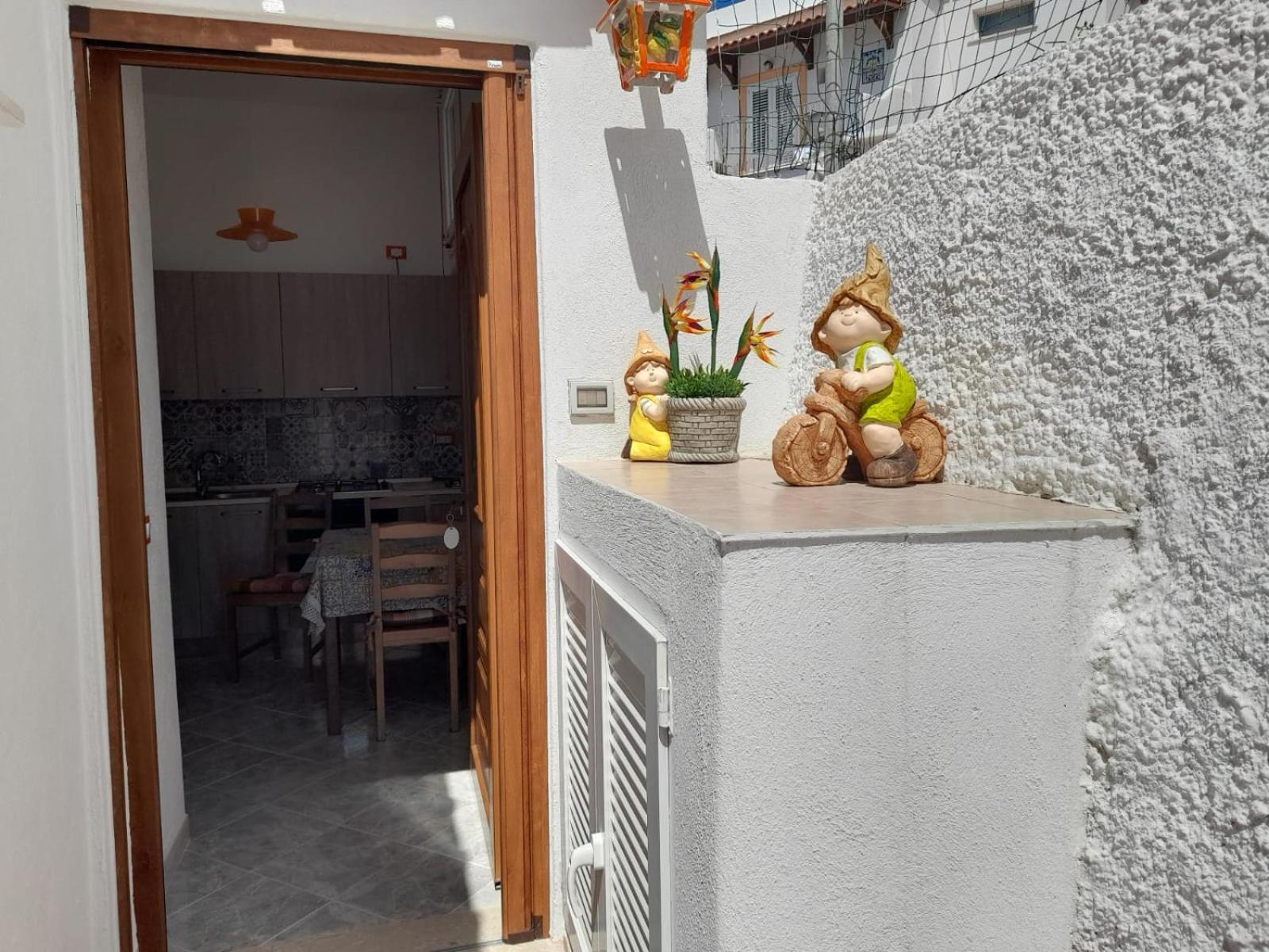 Apartment with Sea View - Photo 19