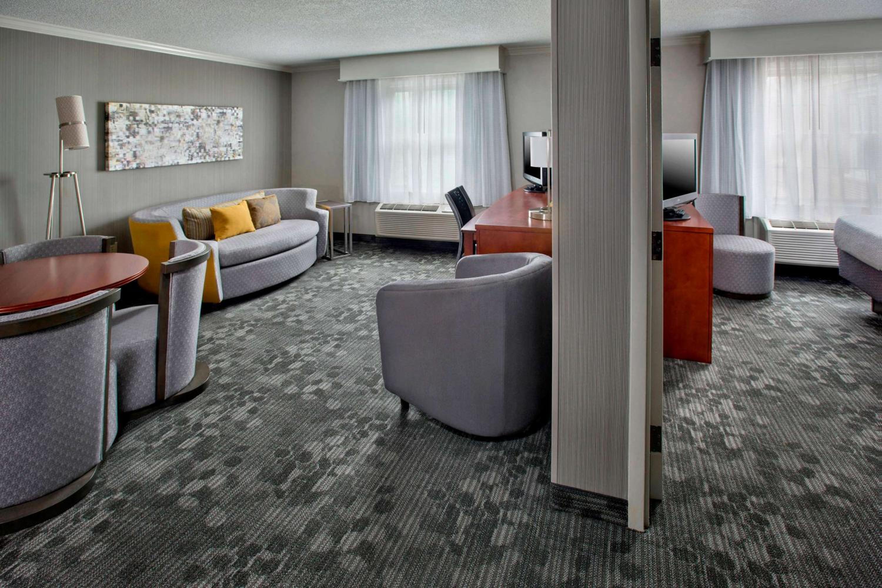 King Suite - Photo 1