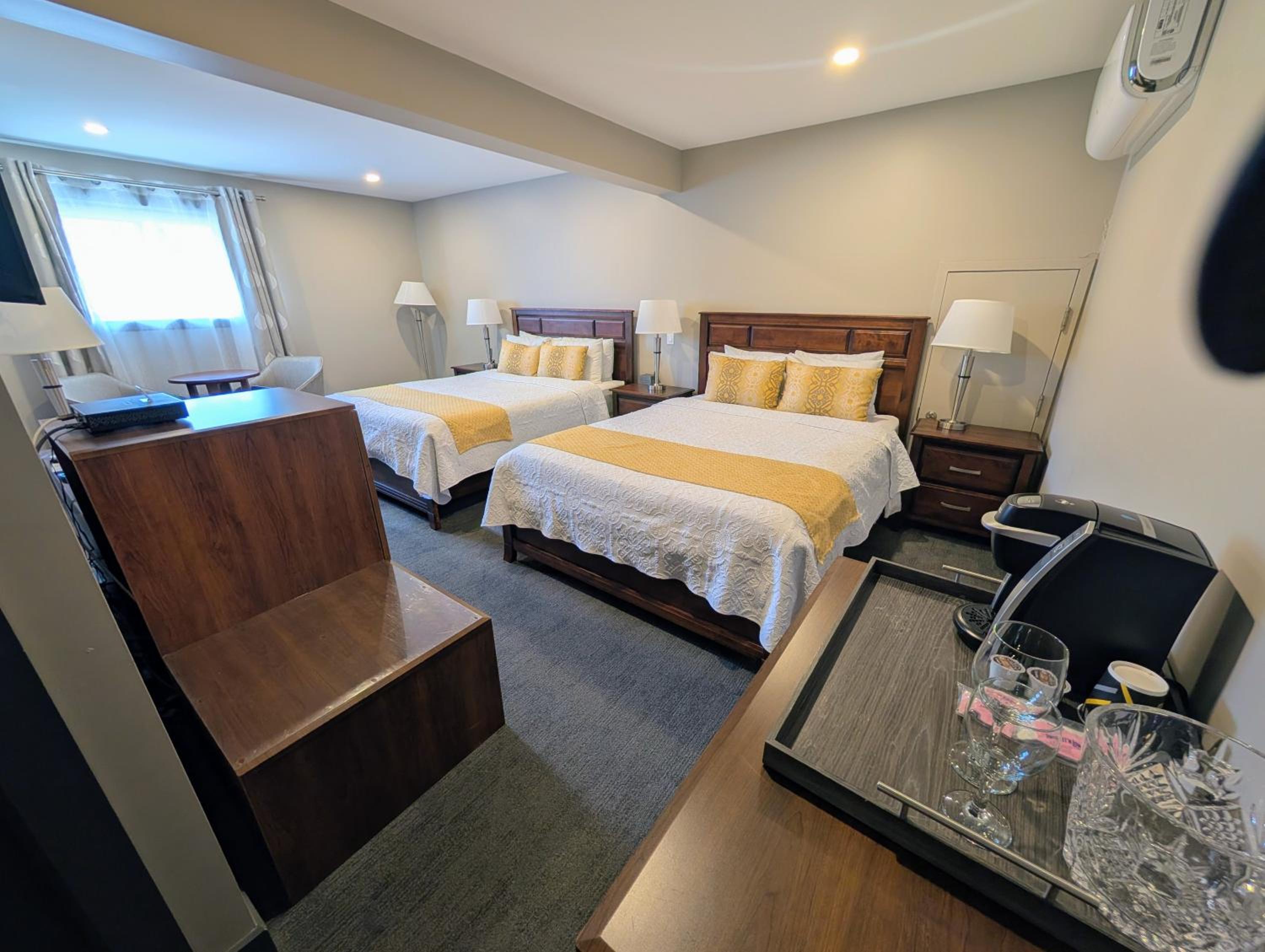 Deluxe Quadruple Room