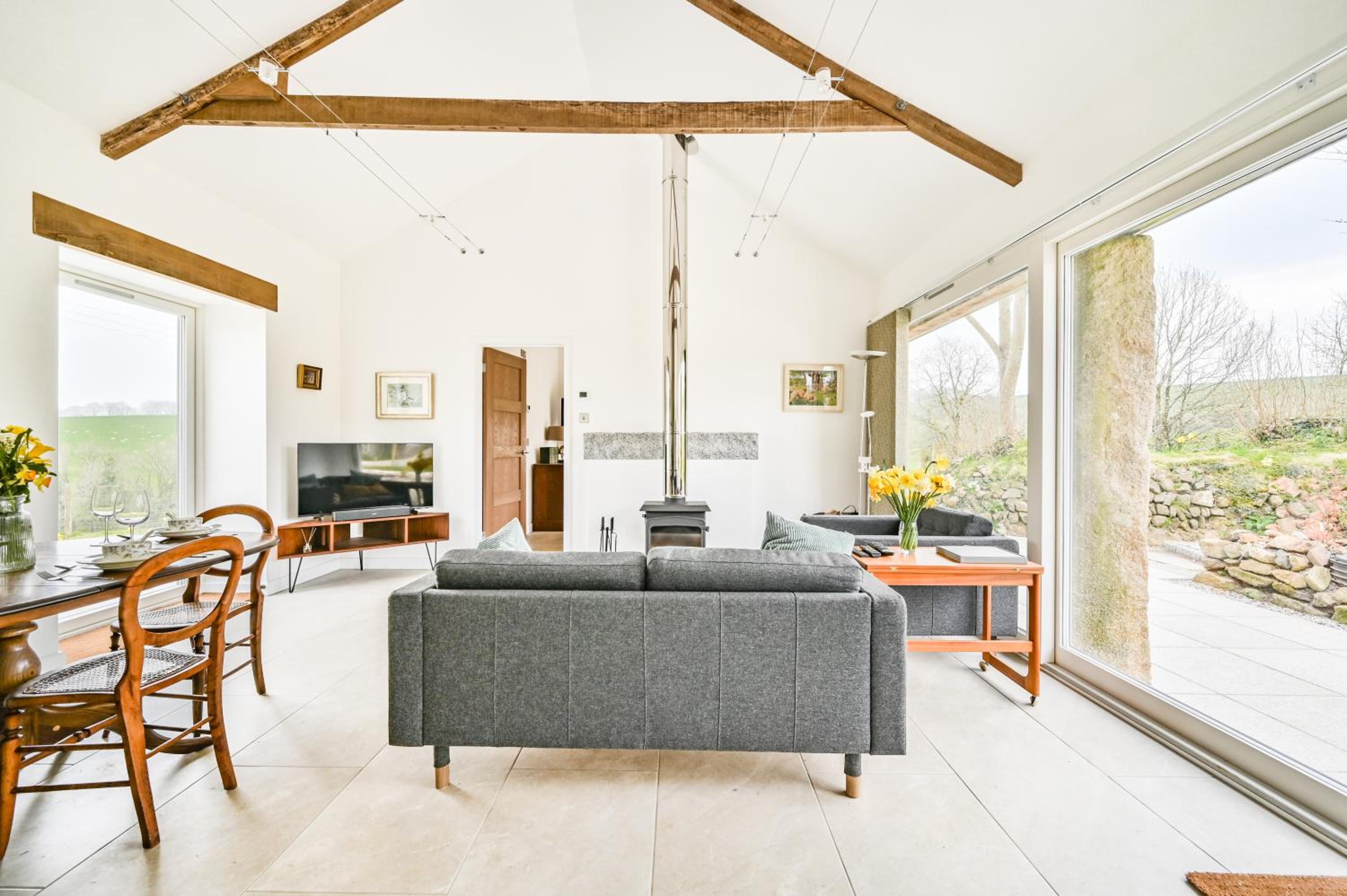 One-Bedroom House photo 1