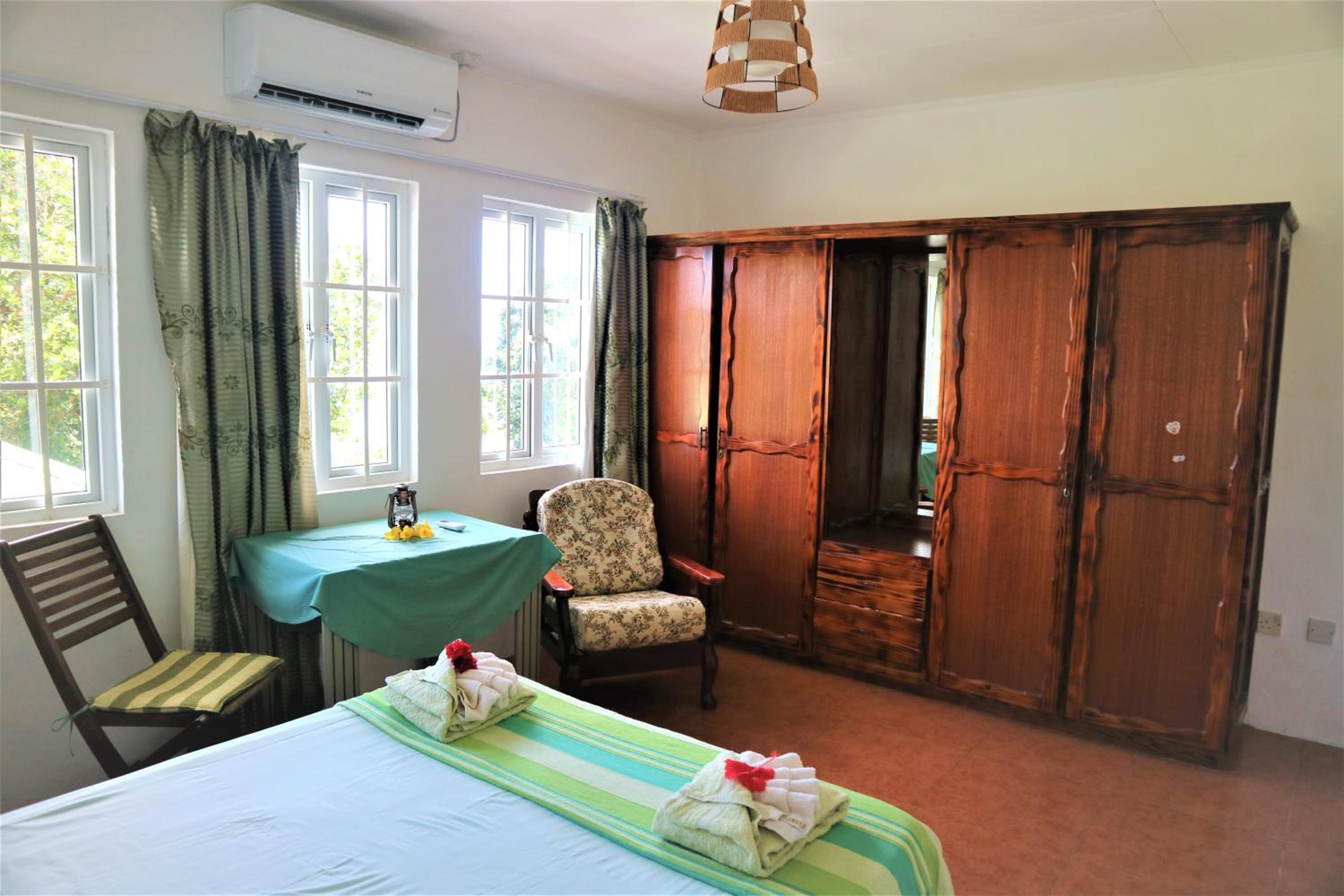 Two-Bedroom Apartment with Sea View photo 3