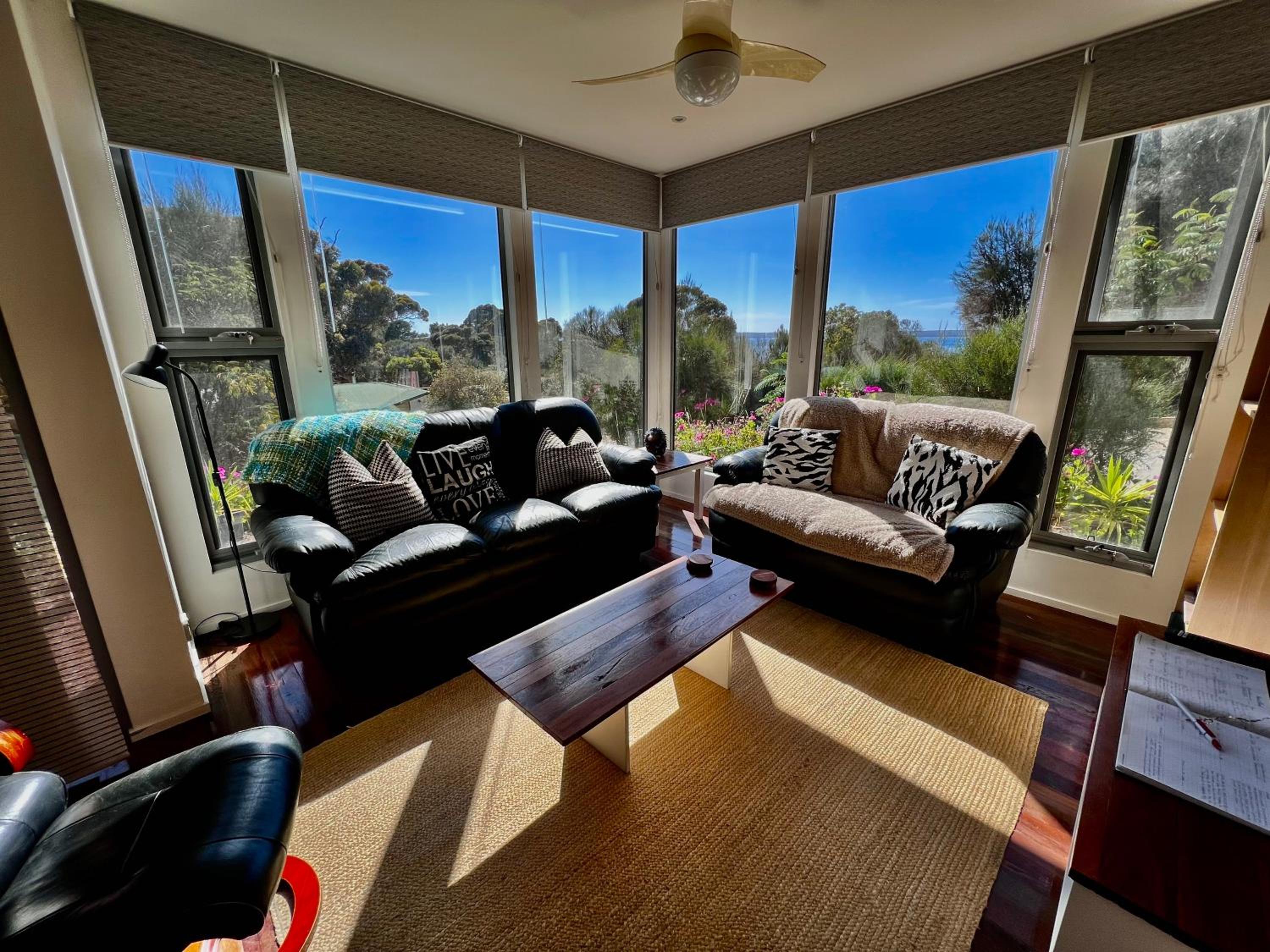 Two-Bedroom Apartment with Horizon Sea and Valley Views (Apartment 1)