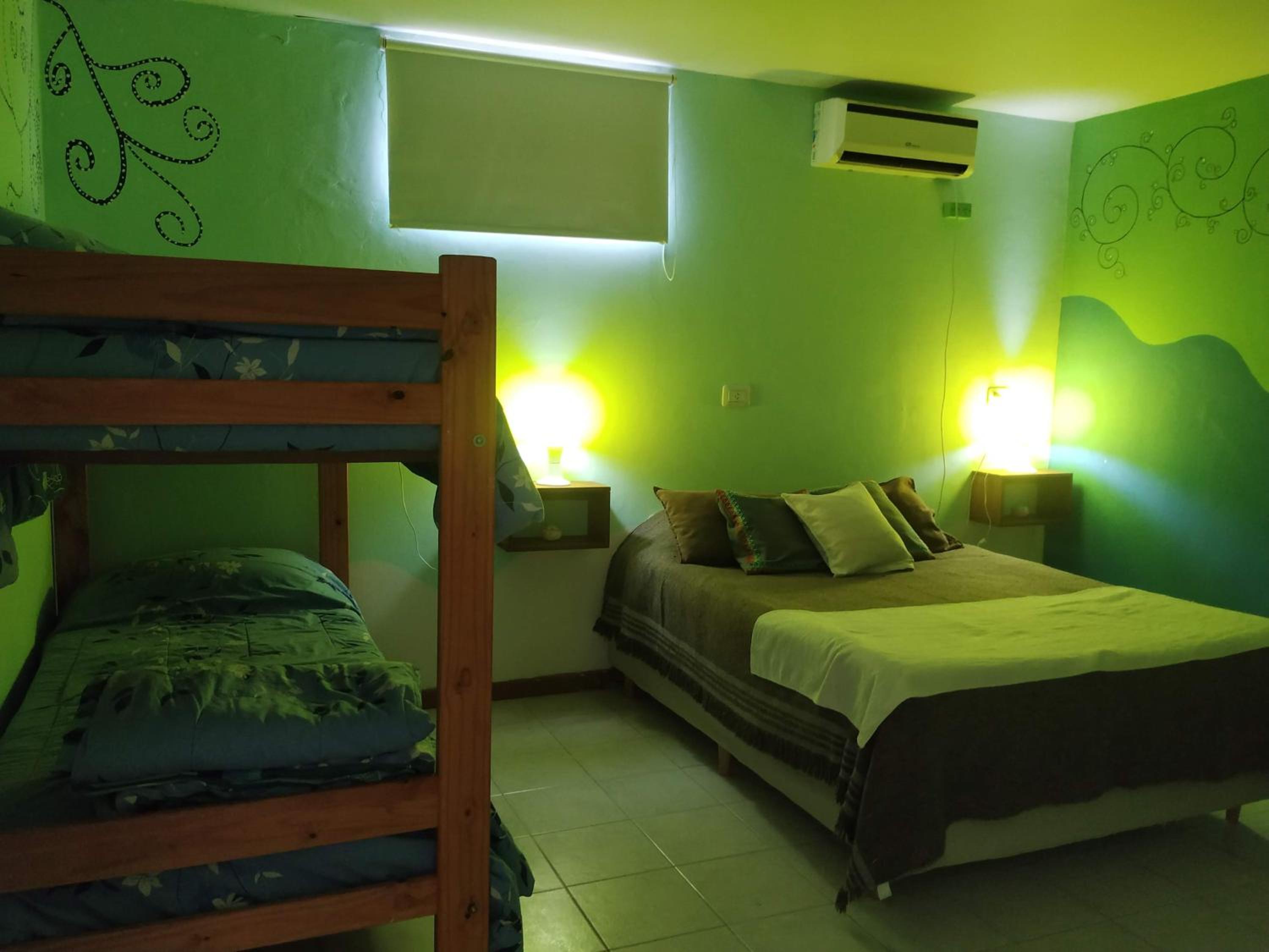 Quadruple Room with Private Bathroom photo 1