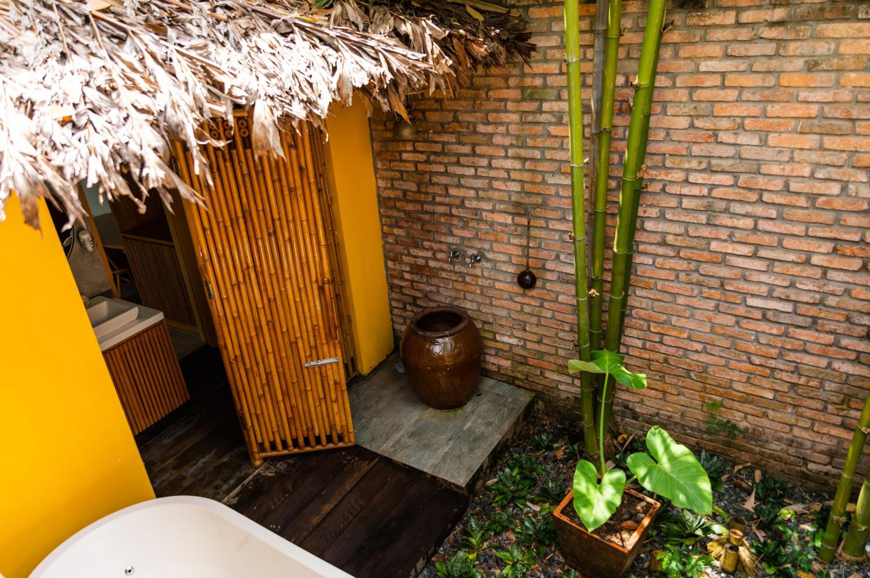 Queen Room with Garden View photo 2