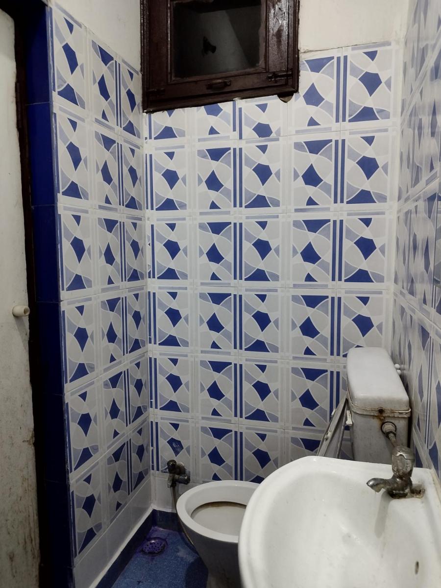 Basic Triple Room photo 3