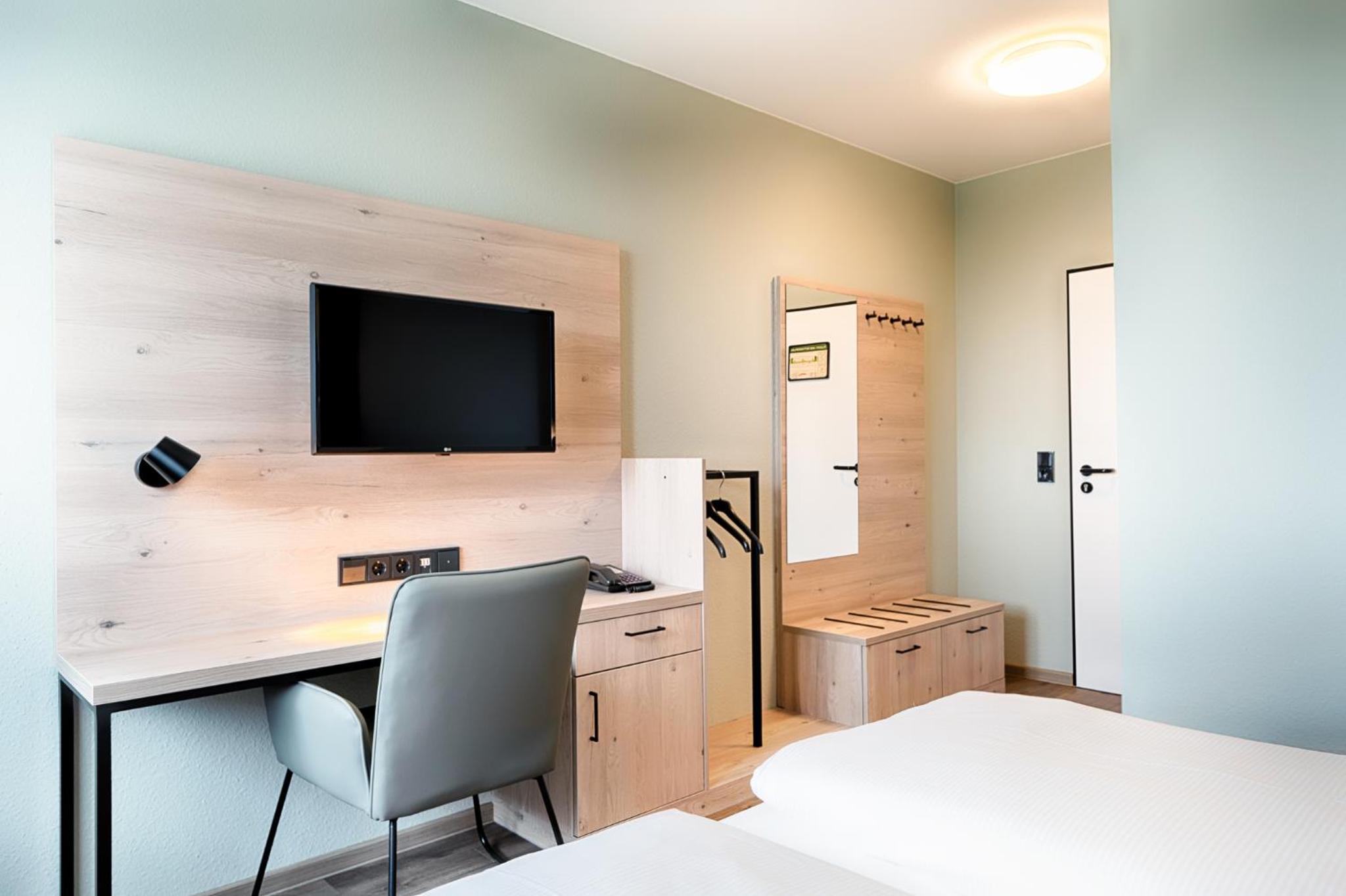 Business Double Room - Photo 1
