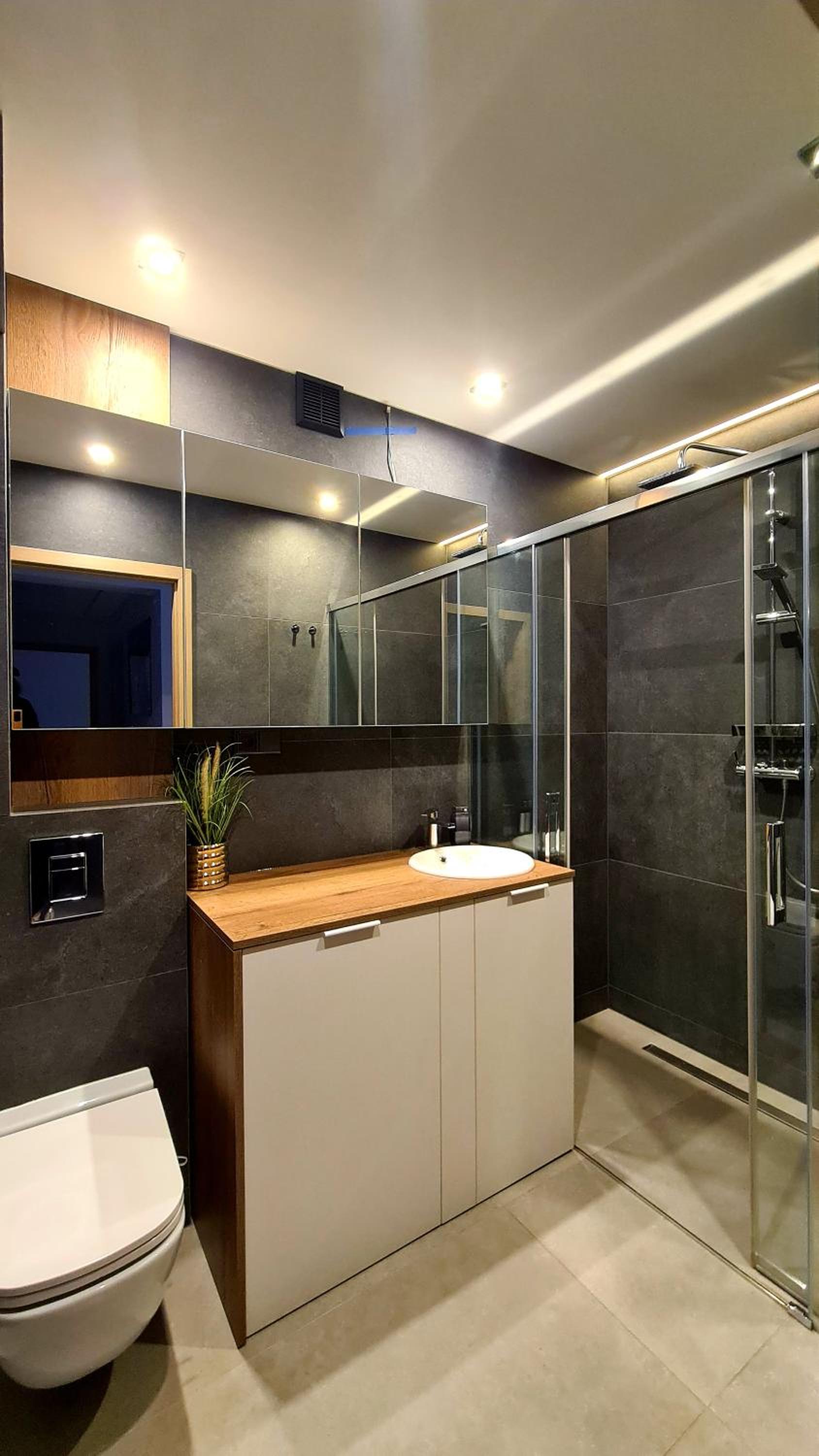 One-Bedroom Apartment - Photo 4