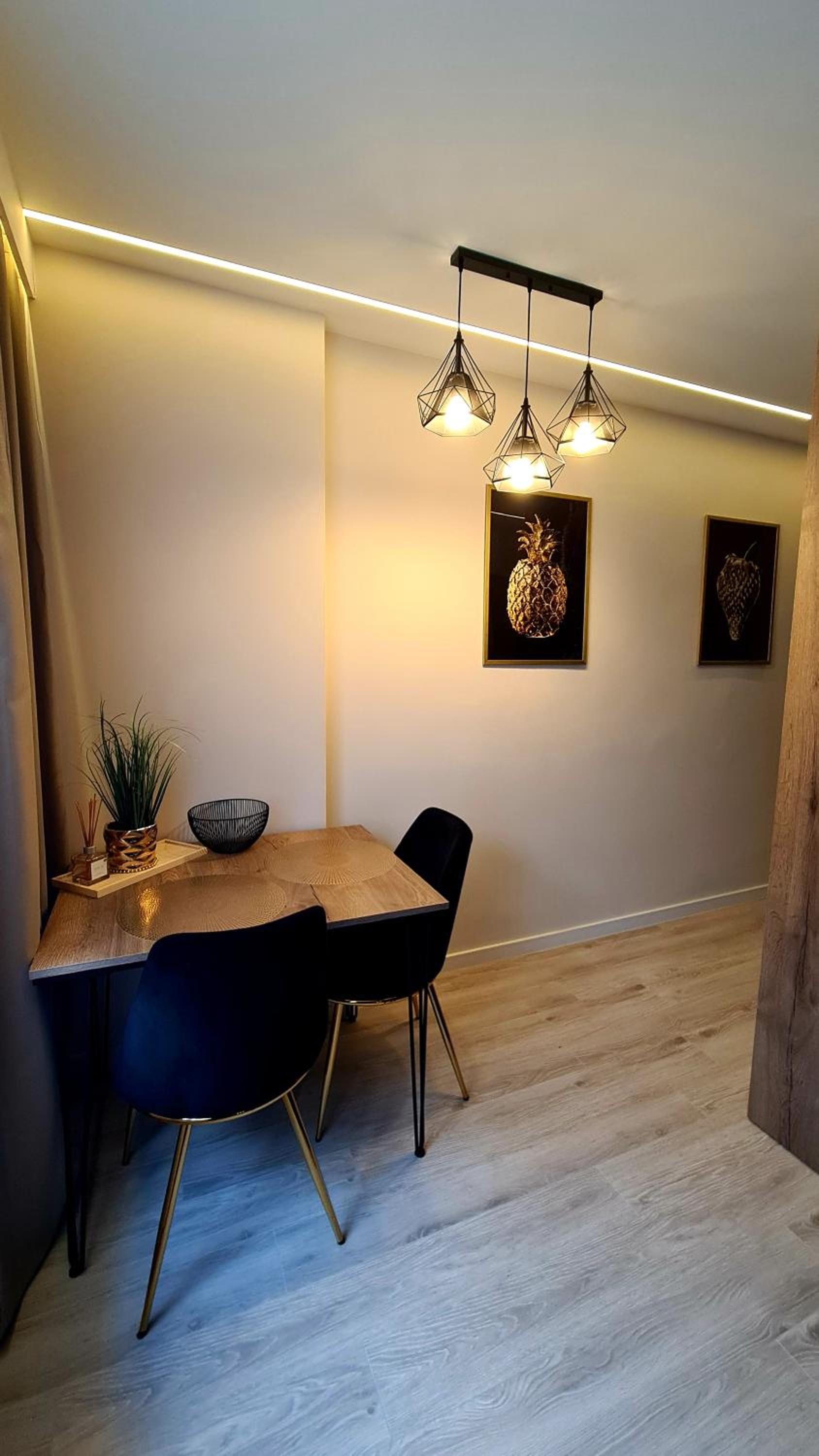 One-Bedroom Apartment - Photo 7