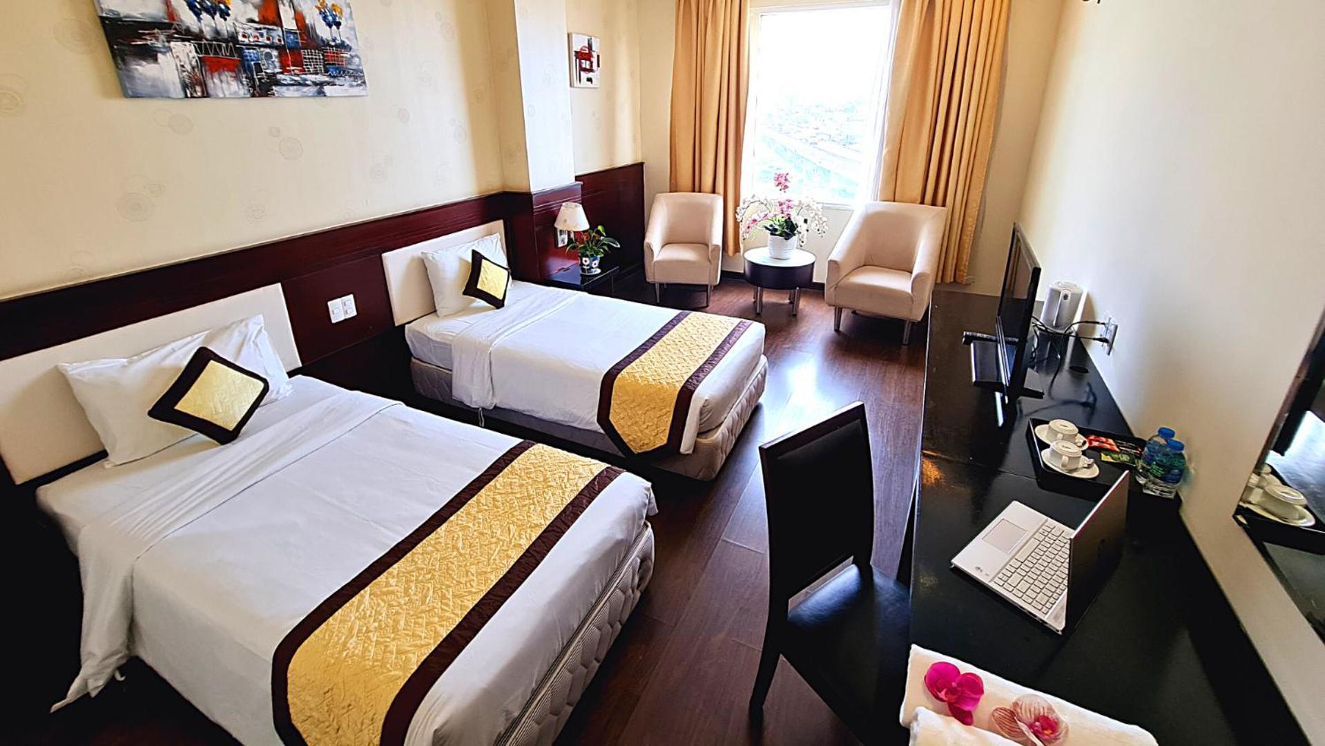 Superior Twin Room with City View