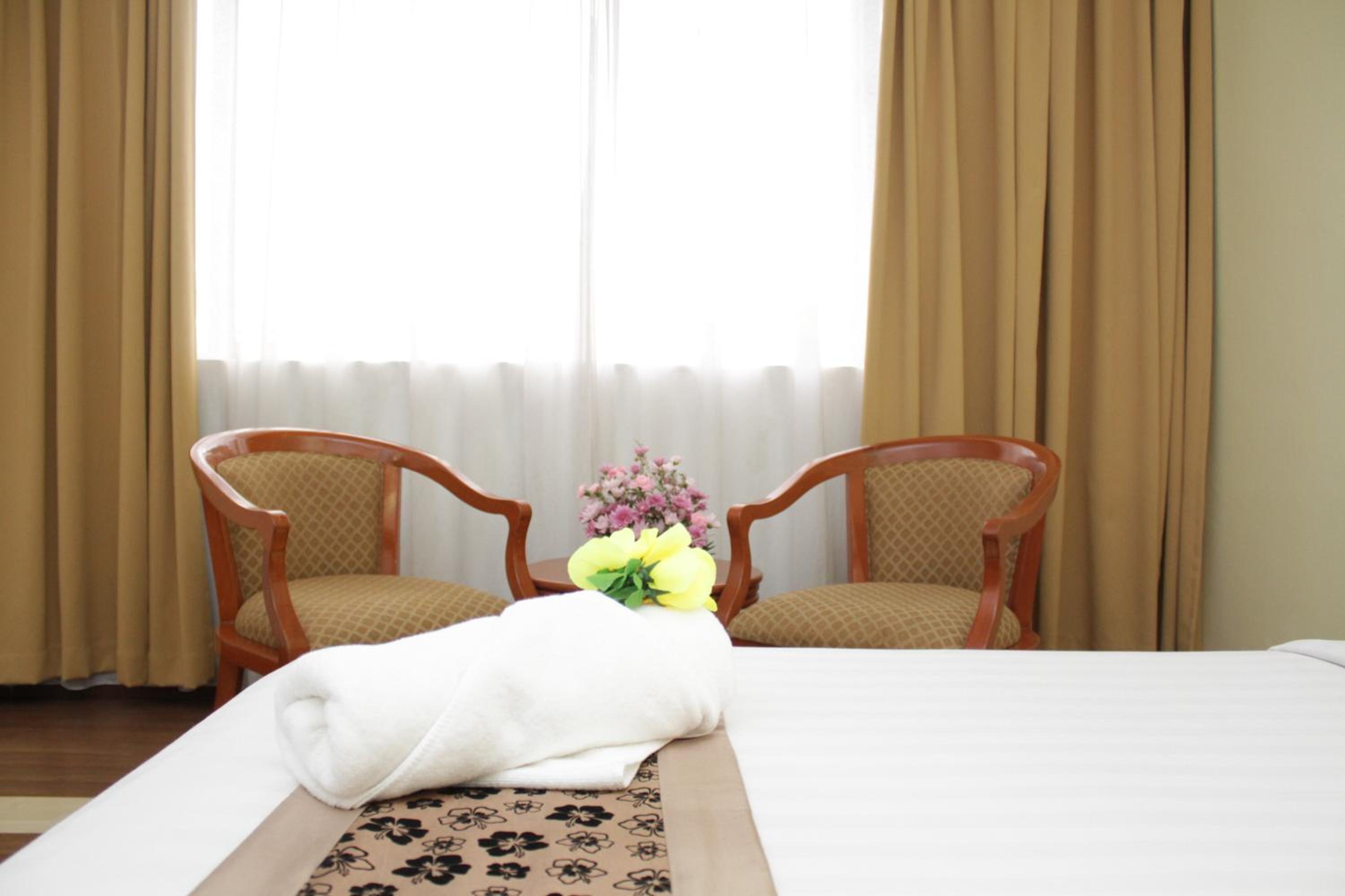 Deluxe Double or Twin Room - Photo 3