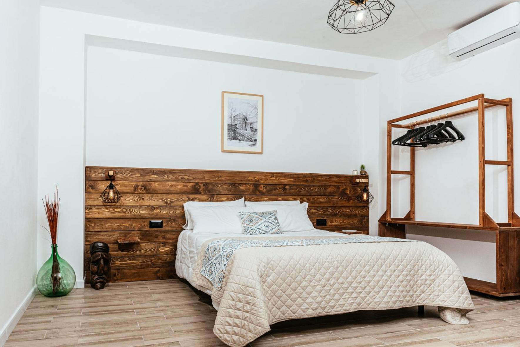 Double Room with Private Bathroom photo 1