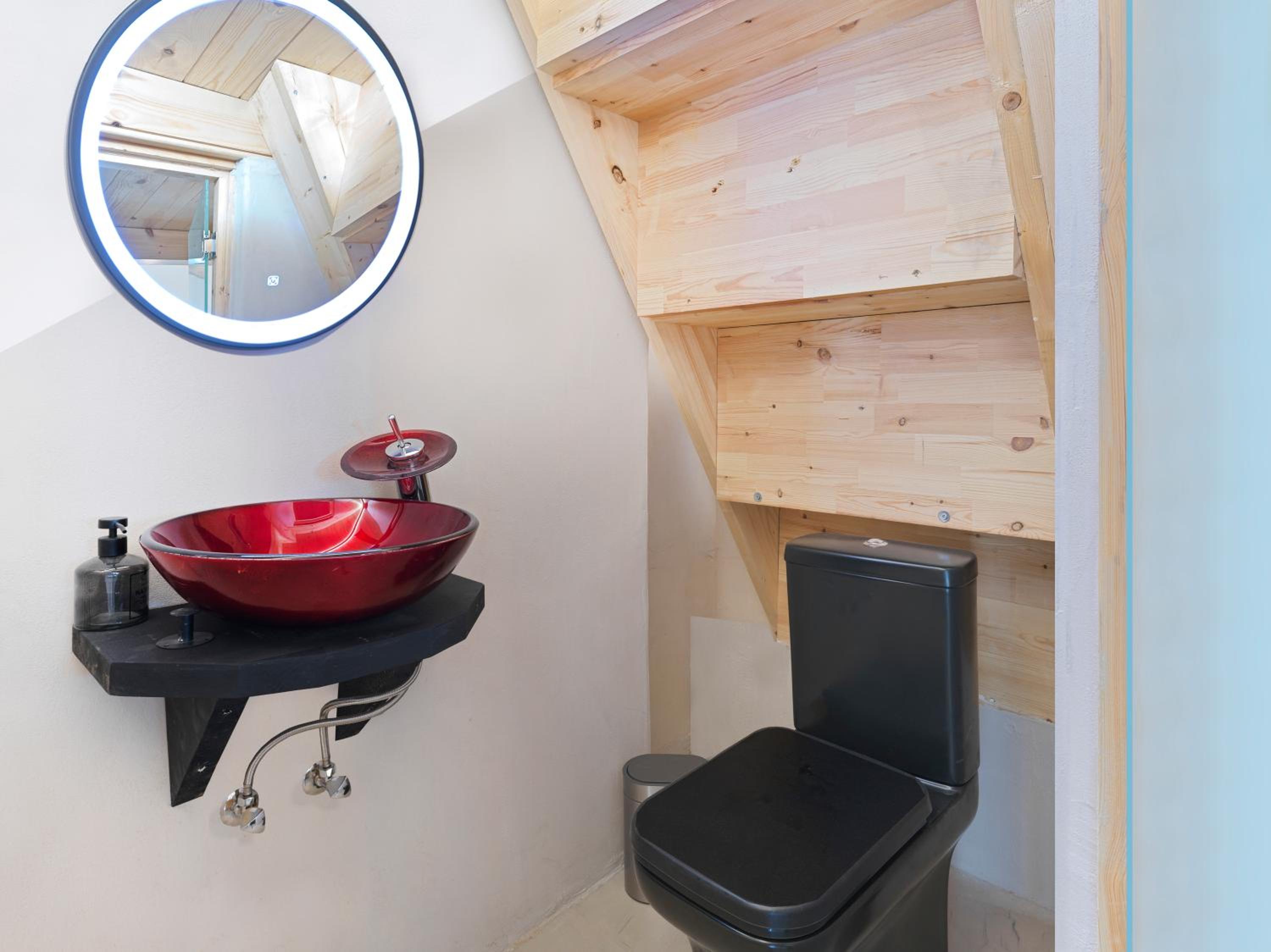 Three-Bedroom House - Photo 25