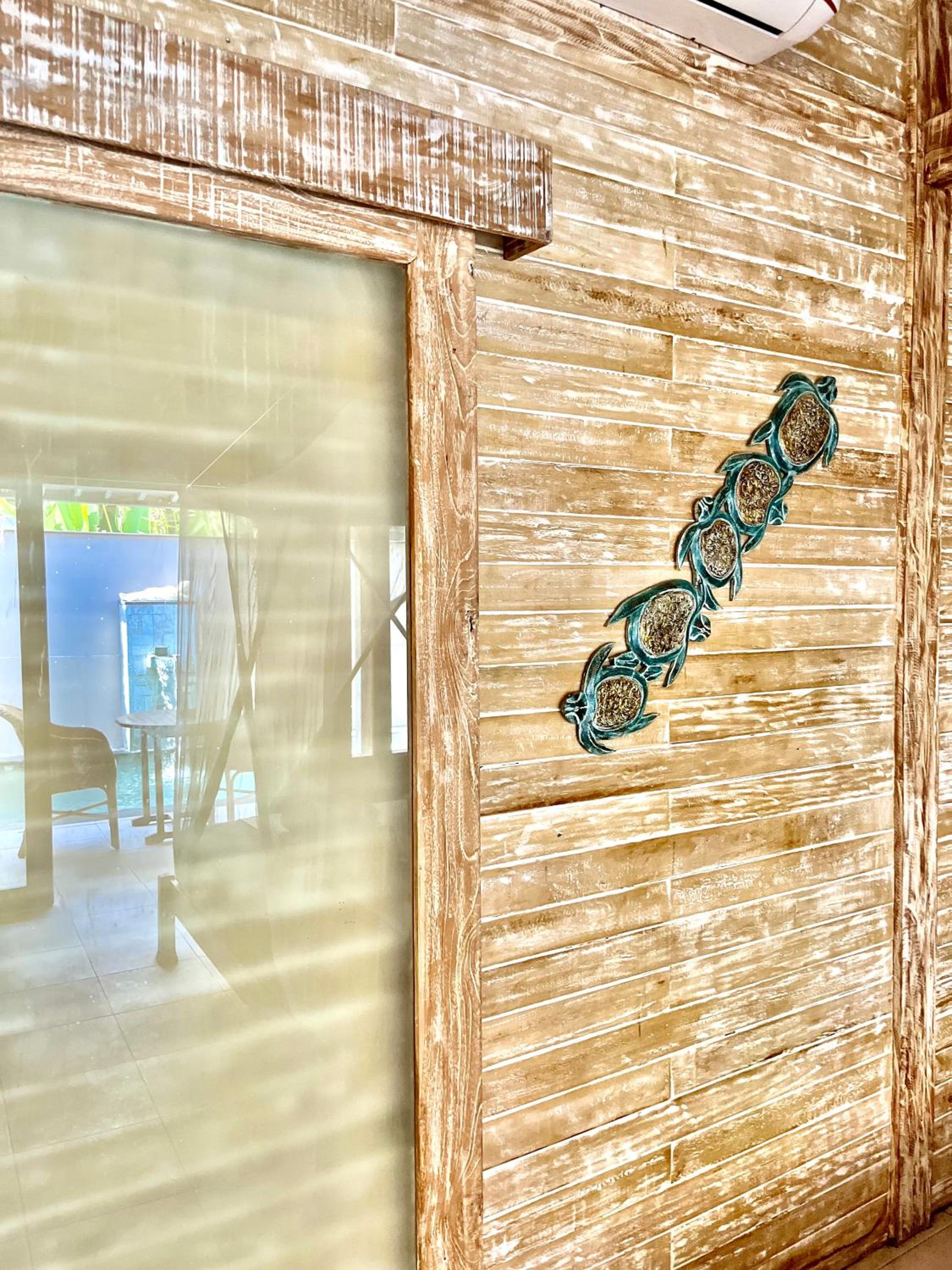 Villa with Private Pool - Photo 10