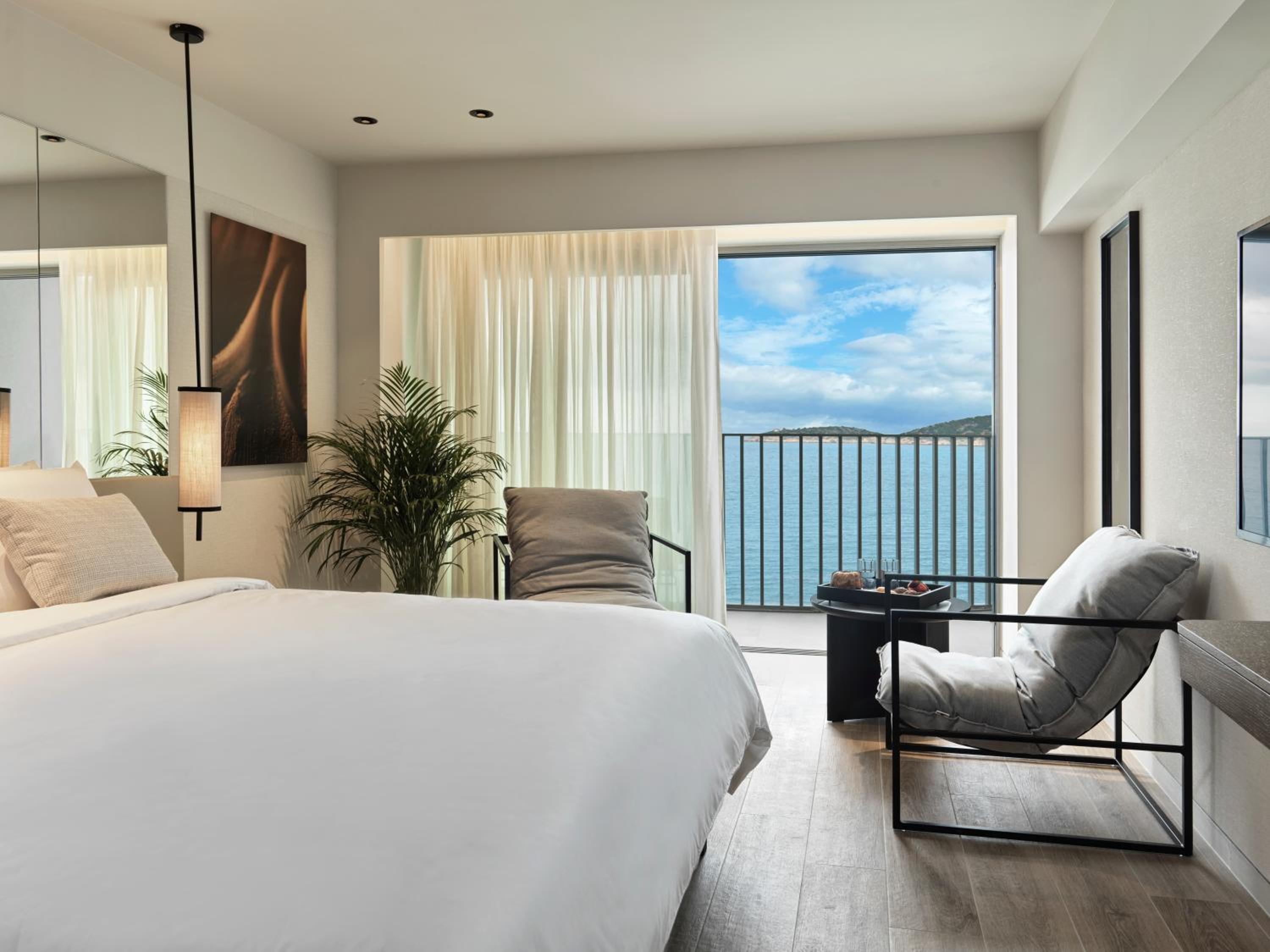 Deluxe Retreat with Sea View - Photo 1