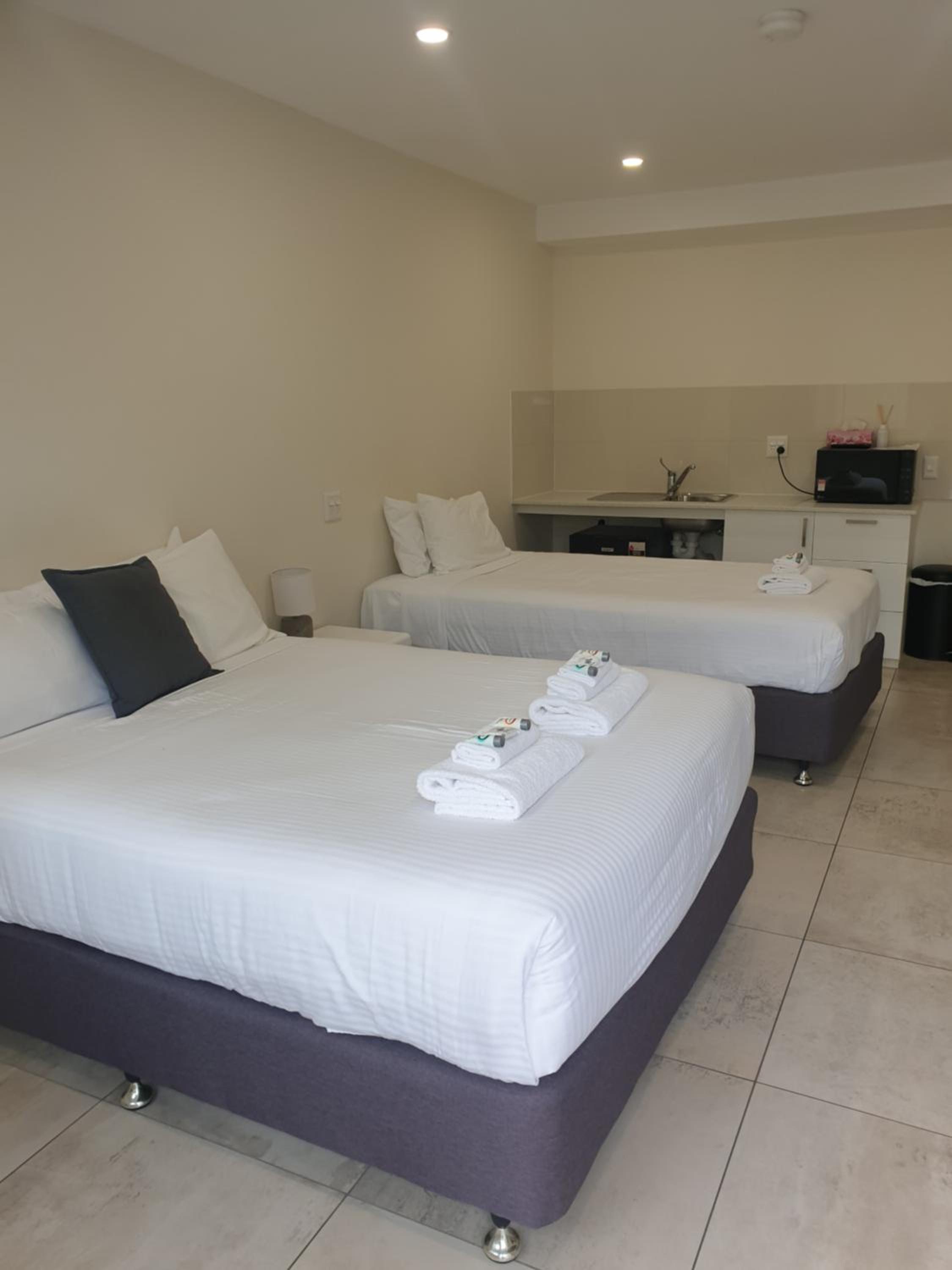 Deluxe Triple Room - Photo 3