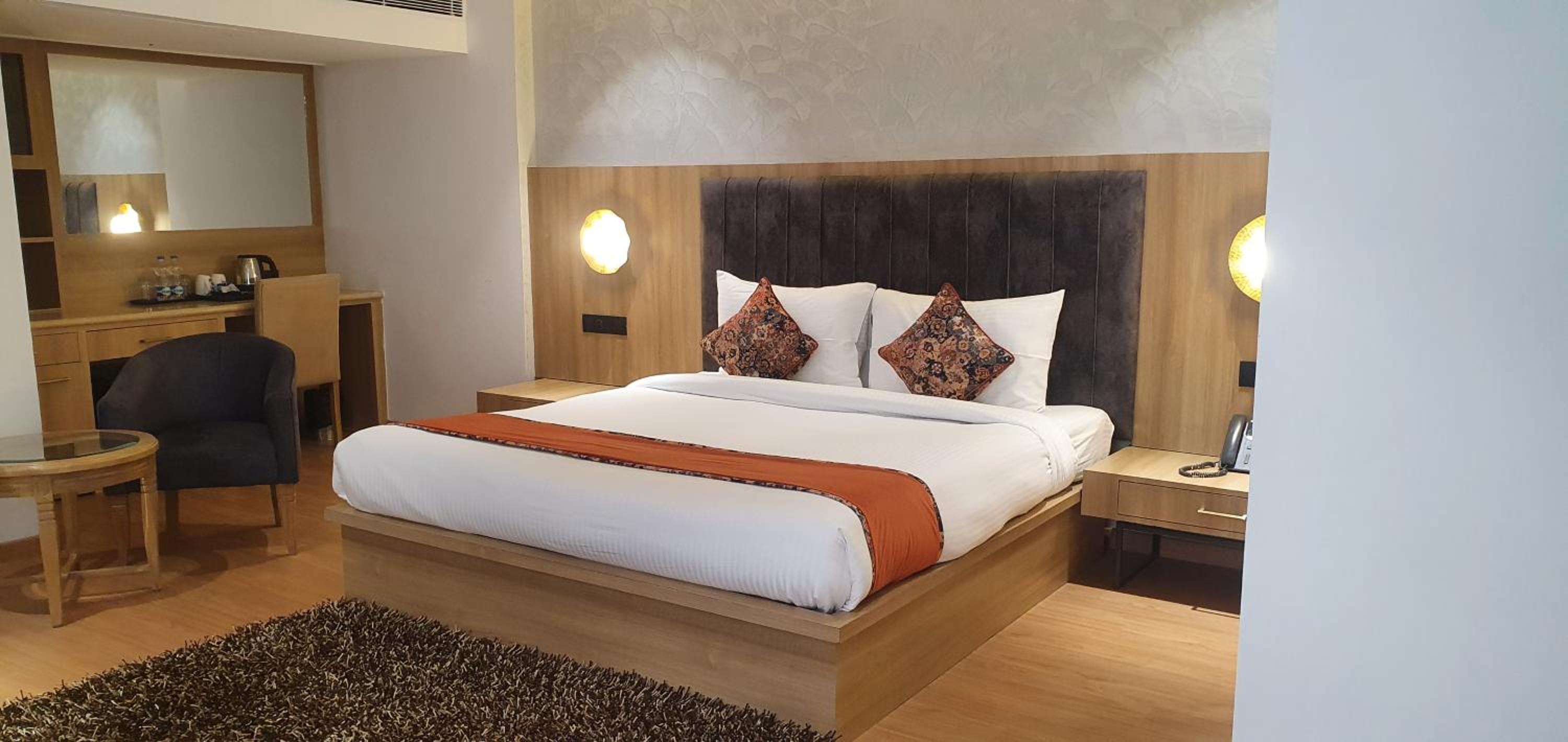 Superior King Room