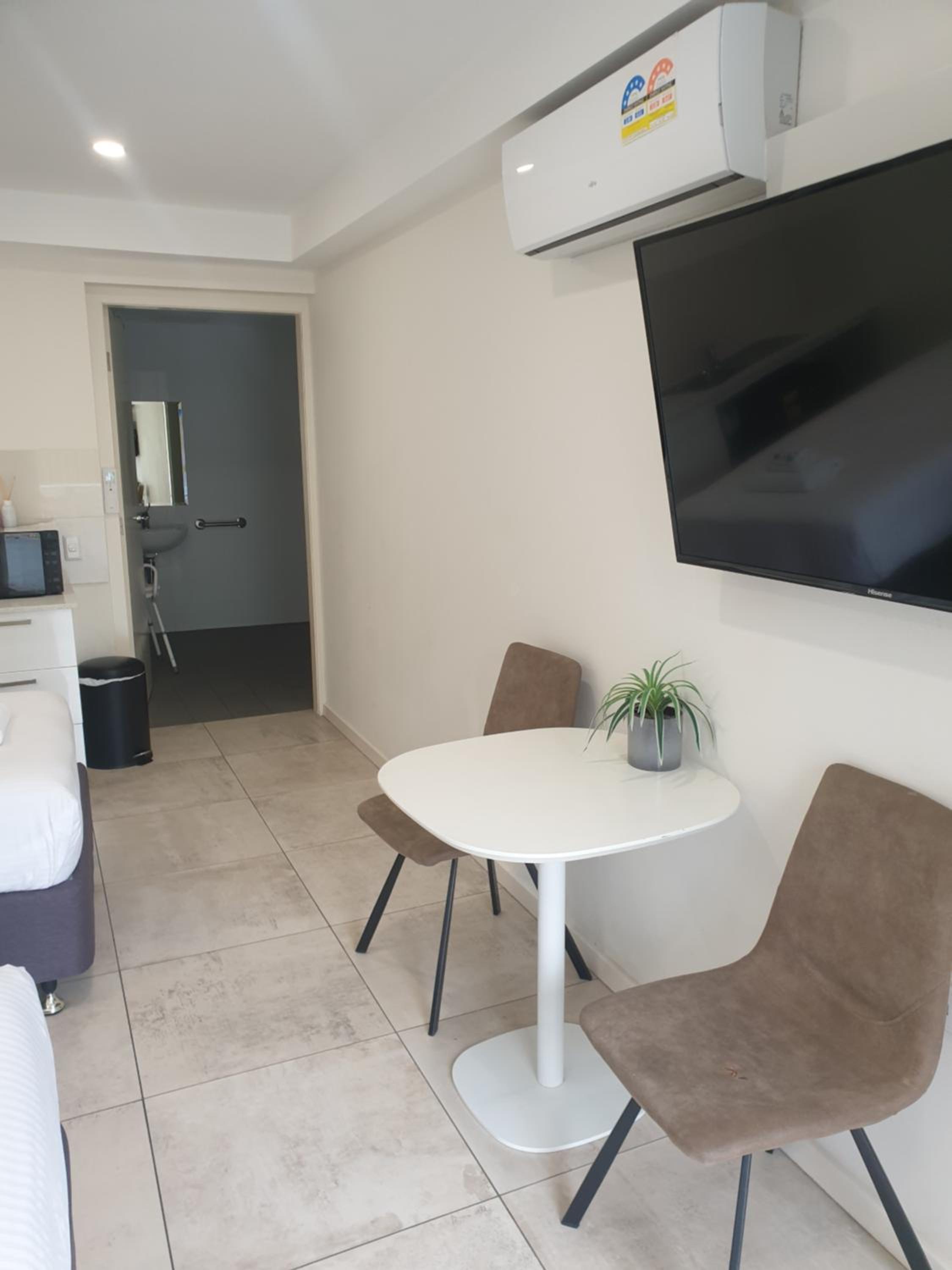 Deluxe Triple Room - Photo 4